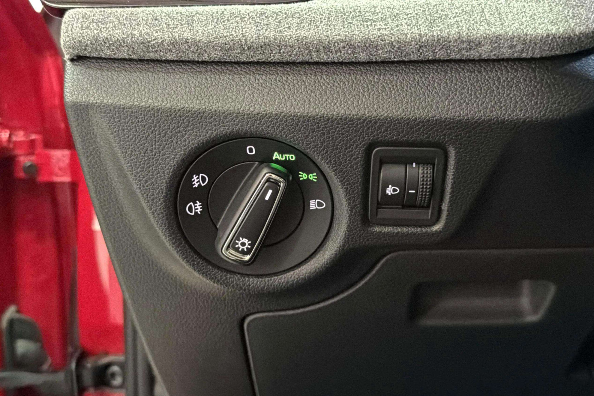 Škoda Kamiq 1.0 TSI Selection - foto 15