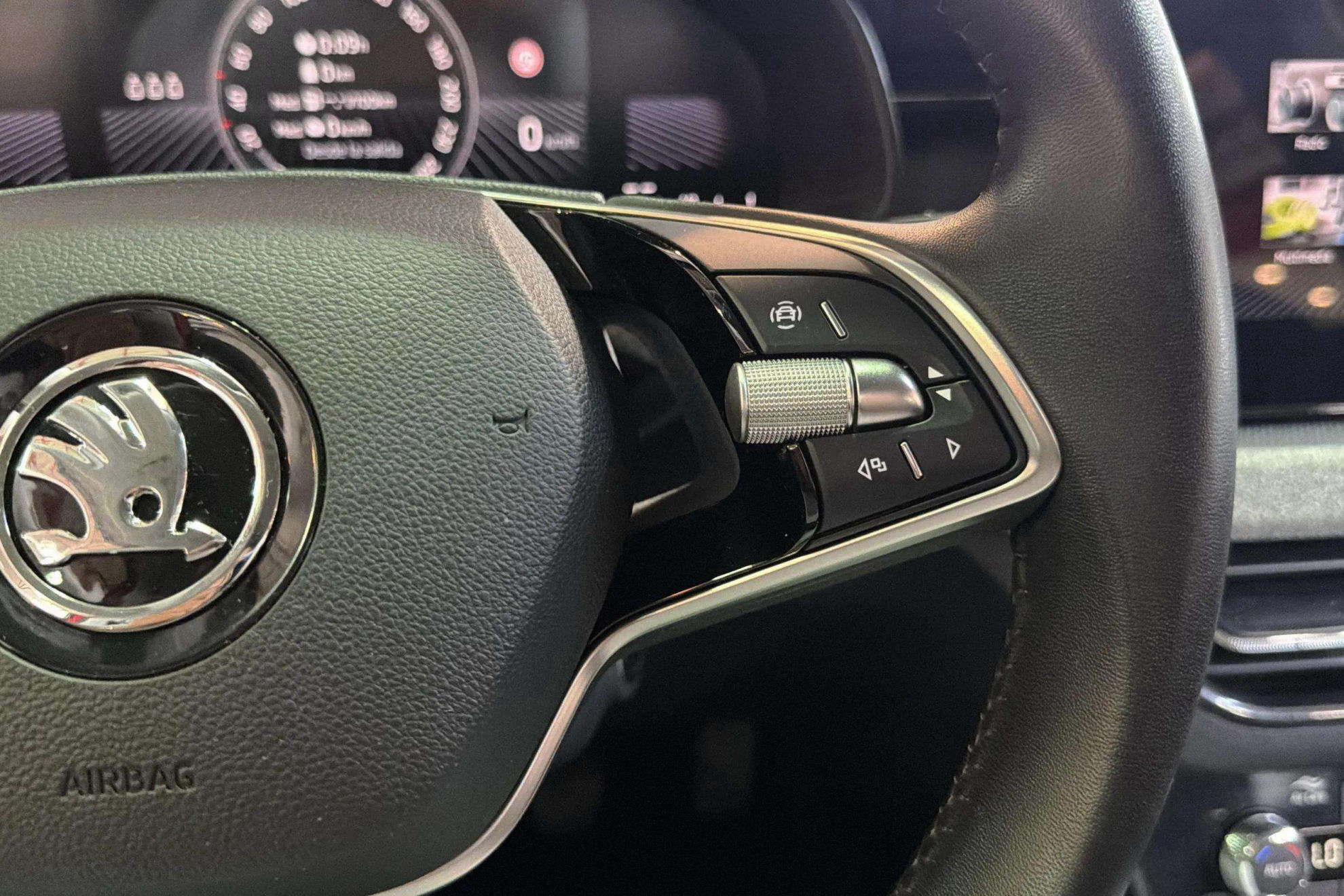 Škoda Kamiq 1.0 TSI Selection - foto 20