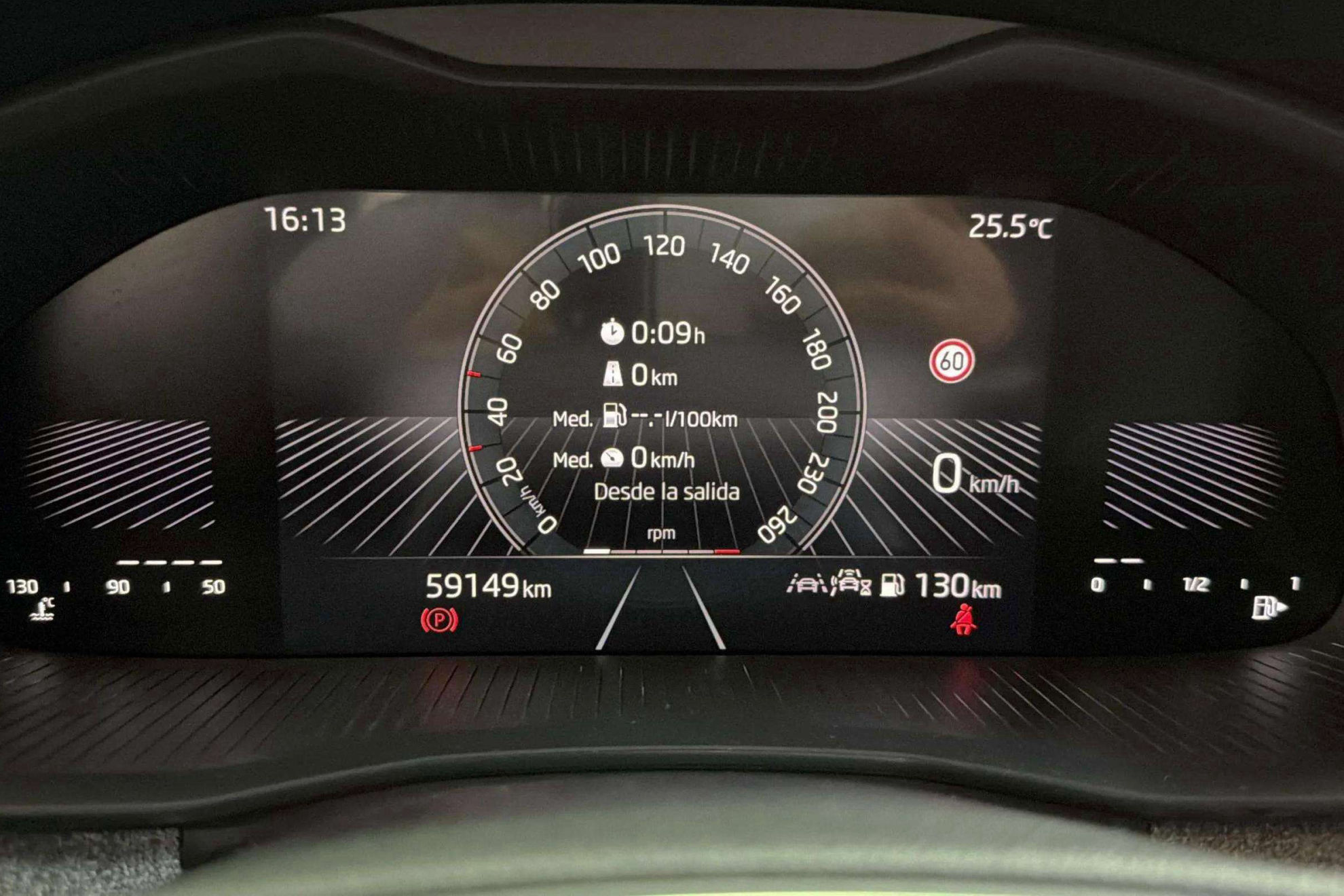 Škoda Kamiq 1.0 TSI Selection - foto 21