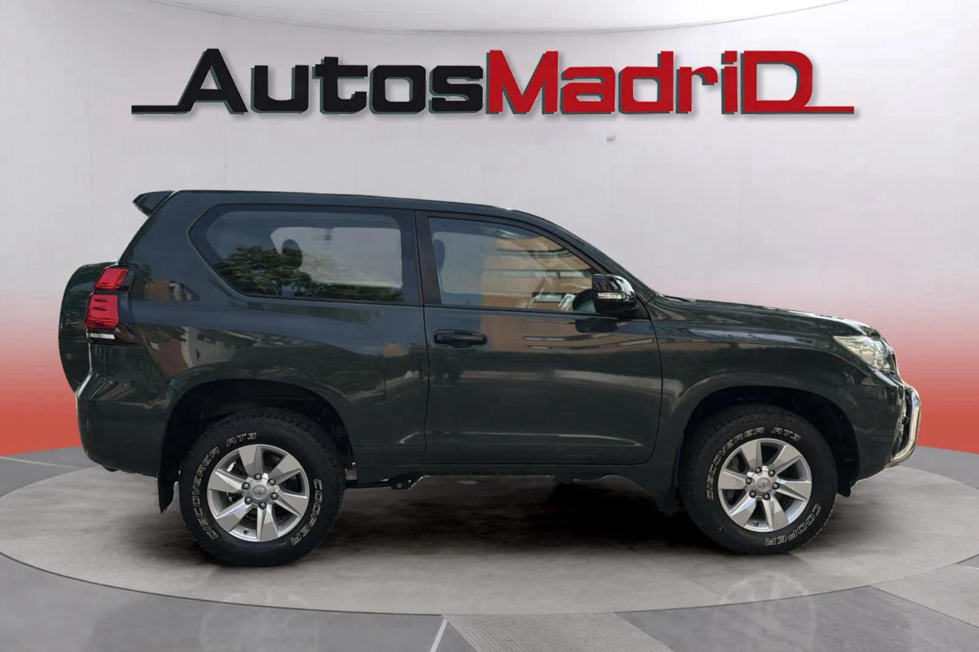Toyota Land Cruiser 2.8 D-4D GX - foto 8