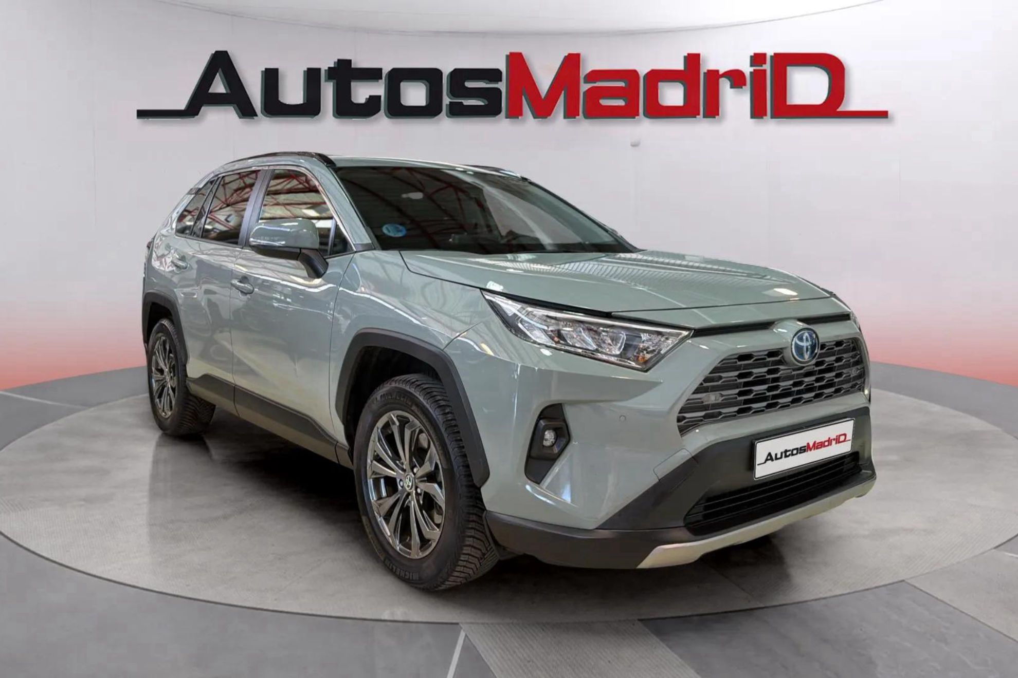 Toyota RAV4 2.5l 220H Advance
