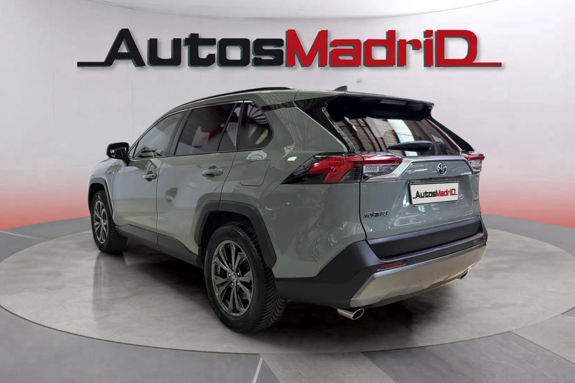 Toyota RAV4 2.5l 220H Advance - foto 5