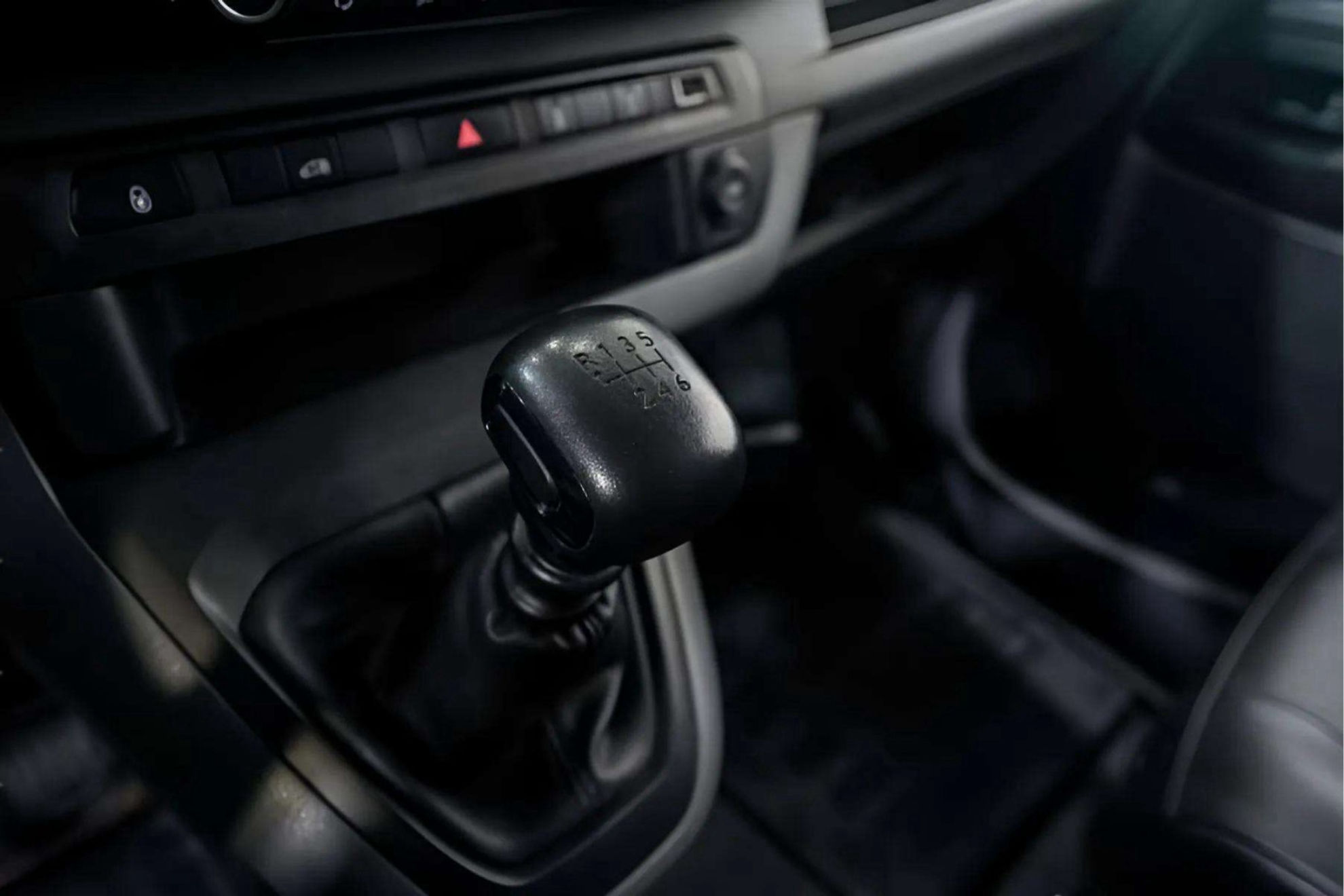 Citroën Jumpy Talla M BlueHDi 120 Control - foto 18