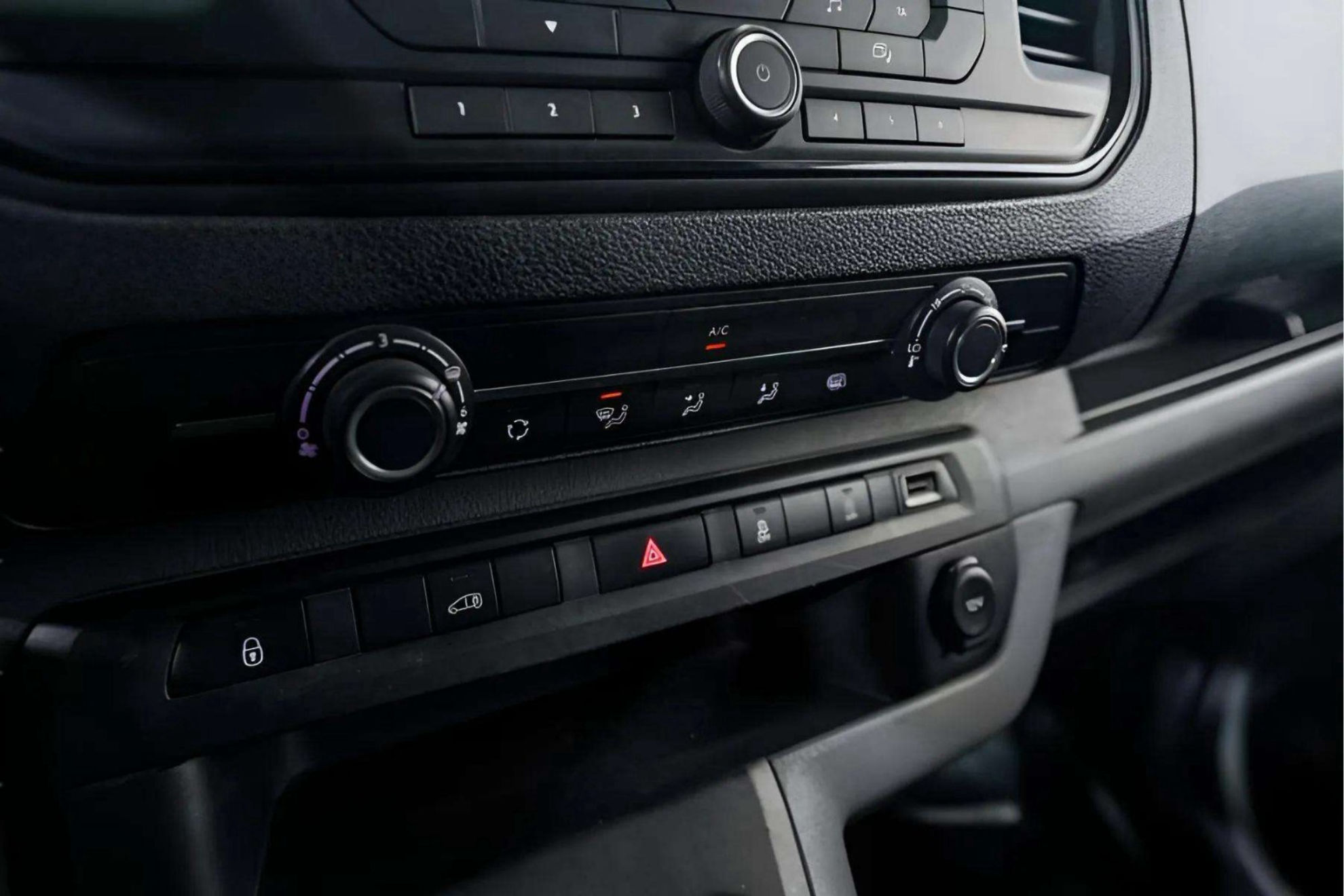 Citroën Jumpy Talla M BlueHDi 120 Control - foto 19