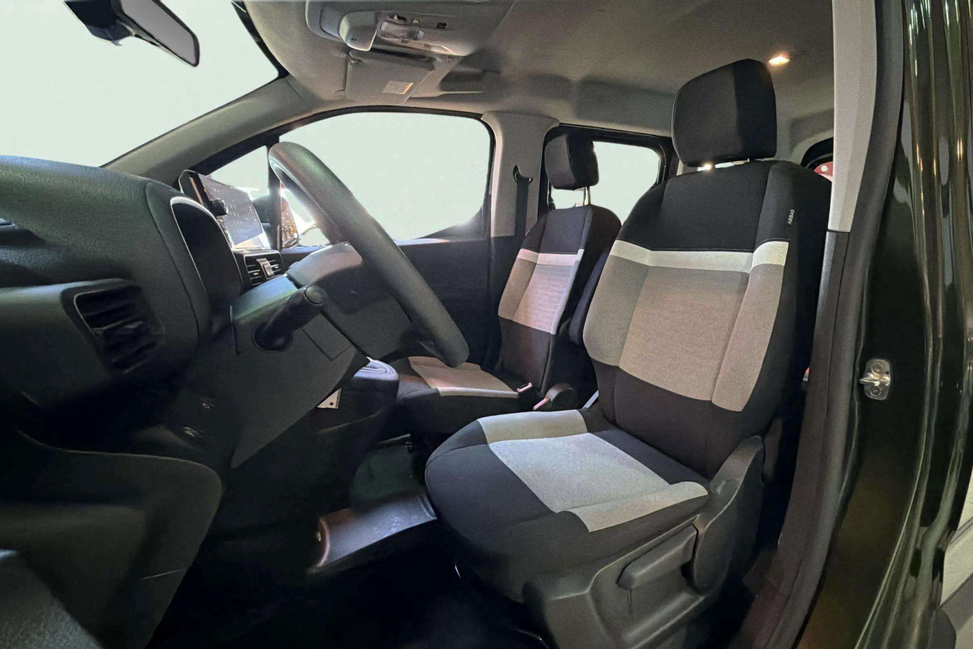 Citroën Berlingo Talla M BlueHDi 100 Plus - foto 12