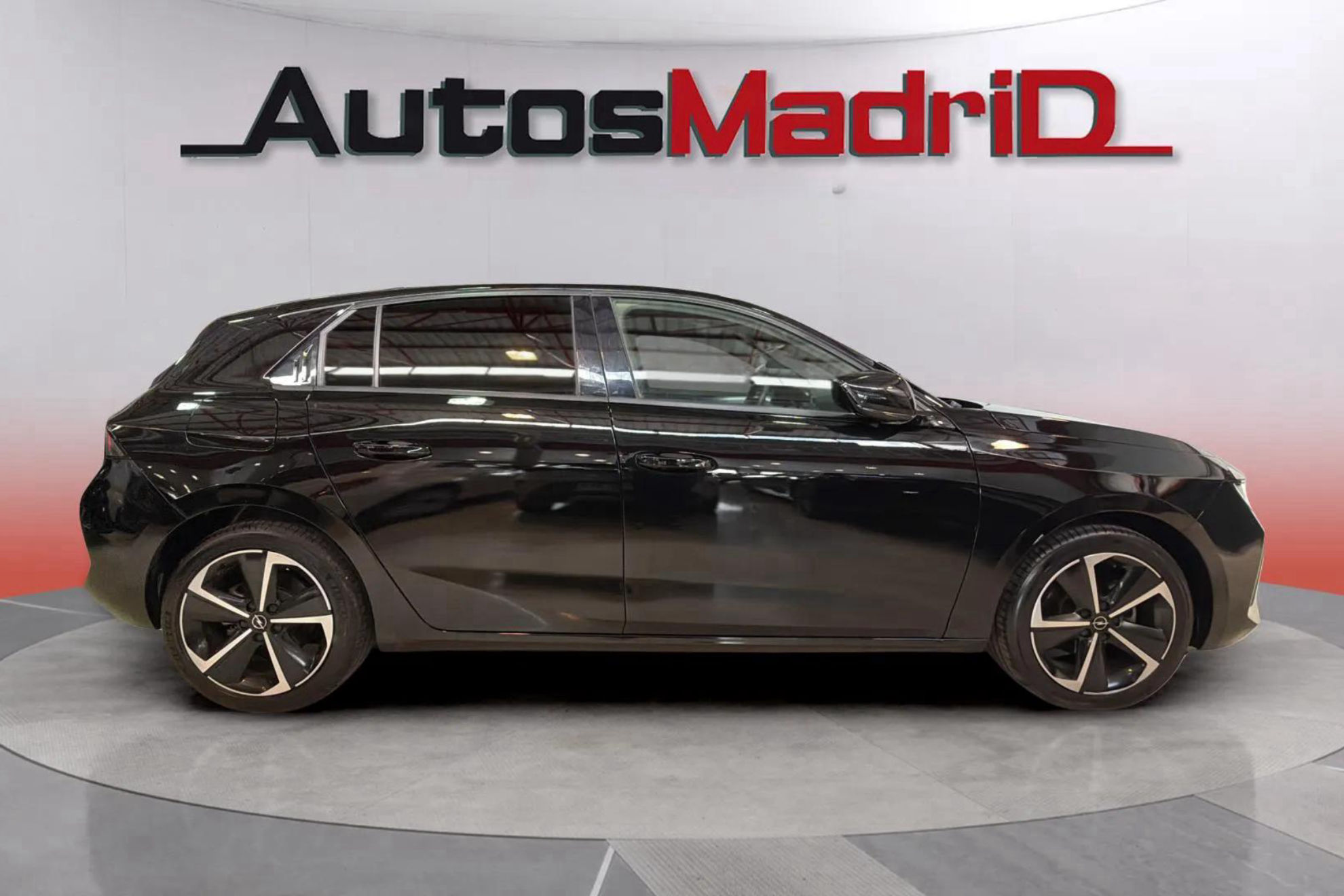 Opel Astra 1.2T XHT GS - foto 9