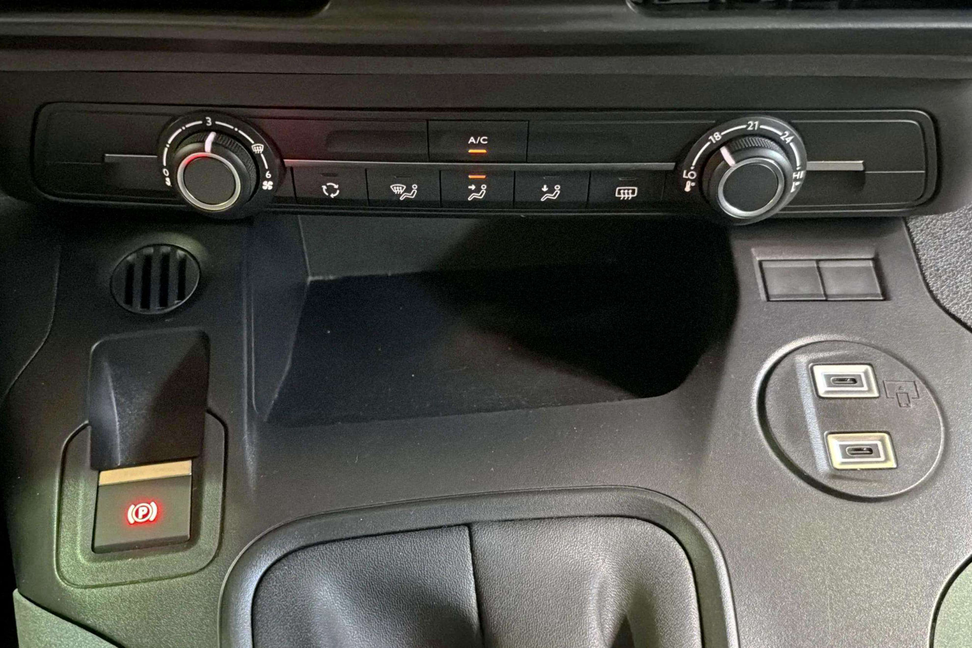 Peugeot Rifter Allure BlueHDi 100 Standard - foto 23
