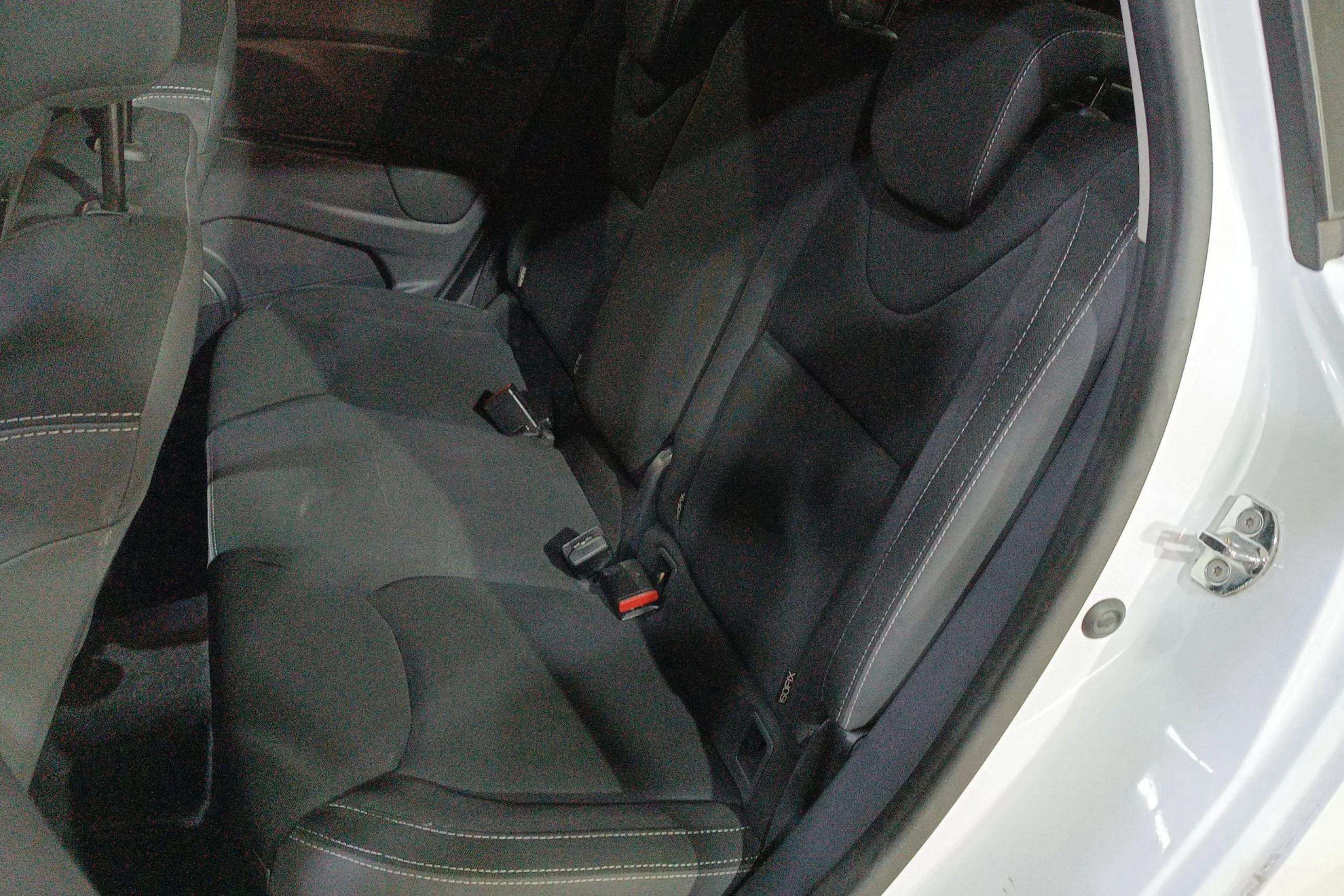 Renault Clio Sp. T. Limited TCe -18 - foto 12