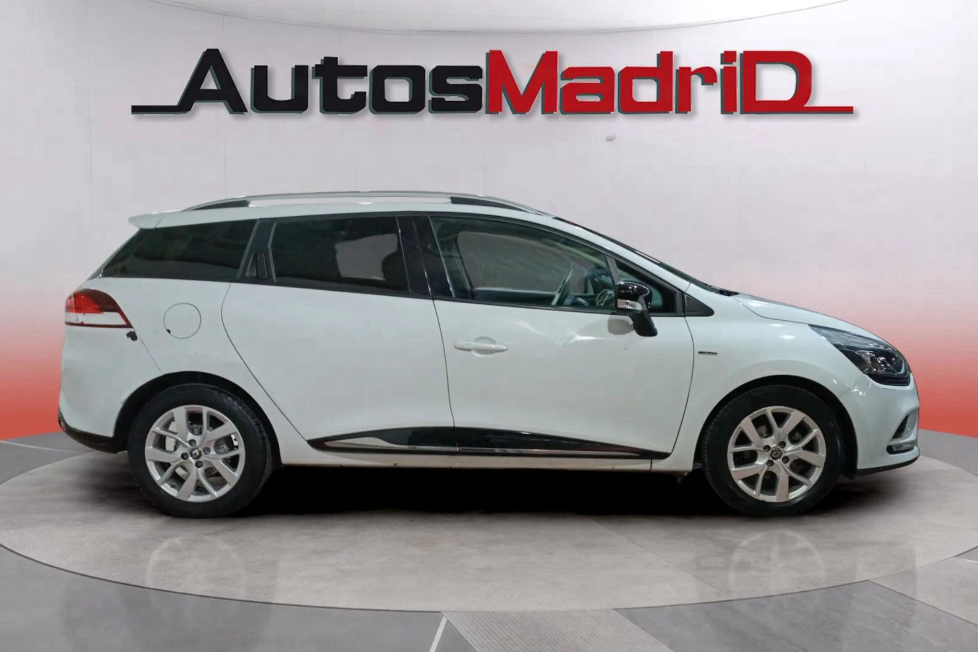 Renault Clio Sp. T. Limited TCe -18 - foto 9