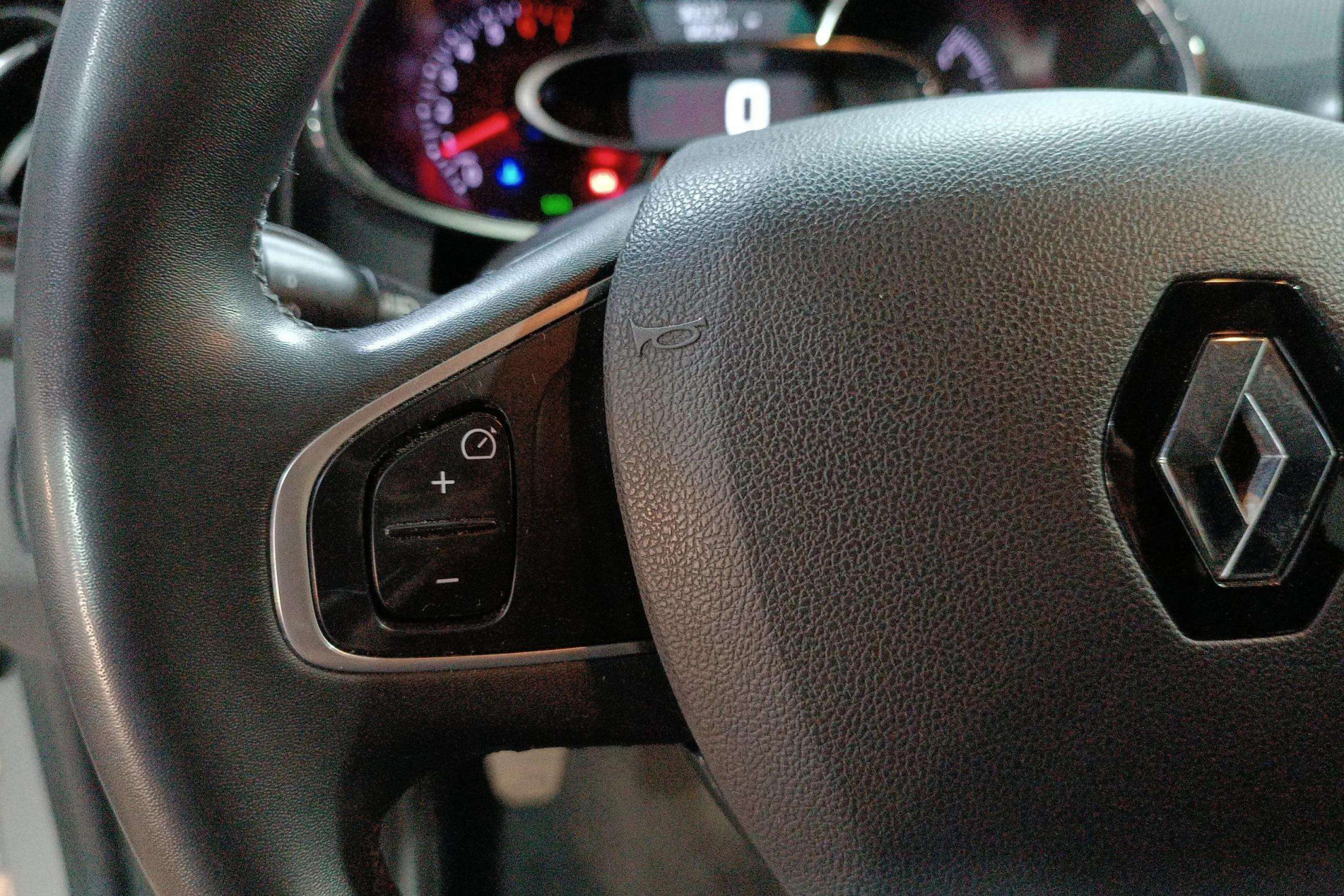 Renault Clio Sp. T. Limited TCe -18 - foto 16