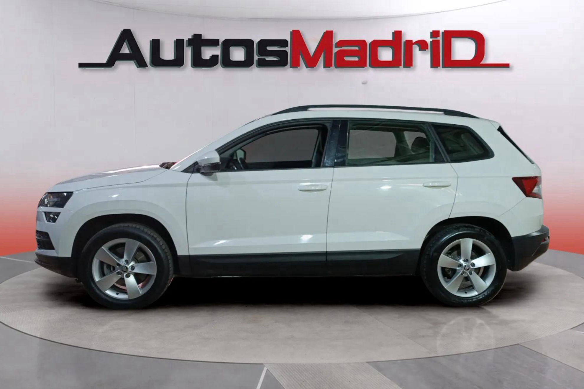 Škoda Karoq 2.0 TDI DSG 4x4 Ambition - foto 4