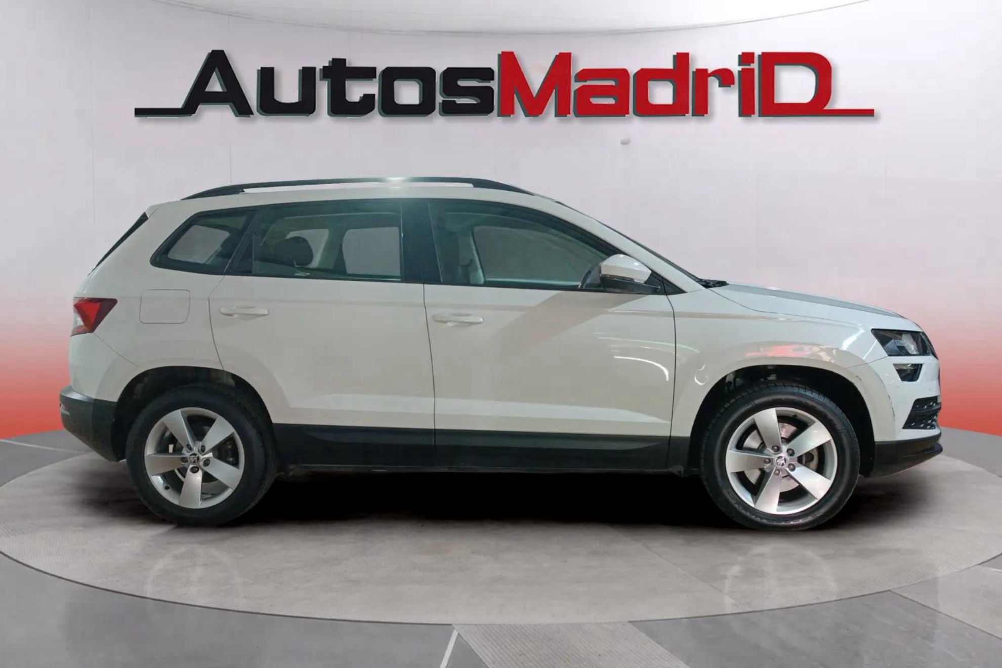 Škoda Karoq 2.0 TDI DSG 4x4 Ambition - foto 9