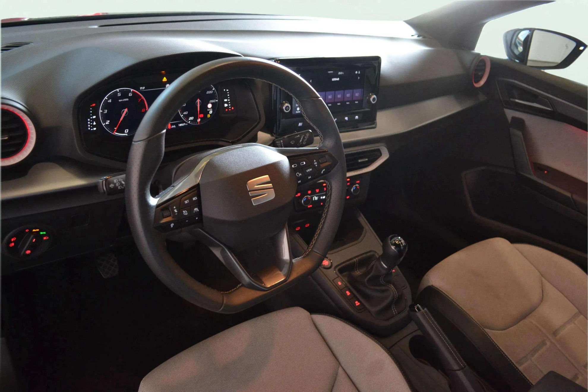 SEAT Ibiza 1.0 TSI FR - foto 15