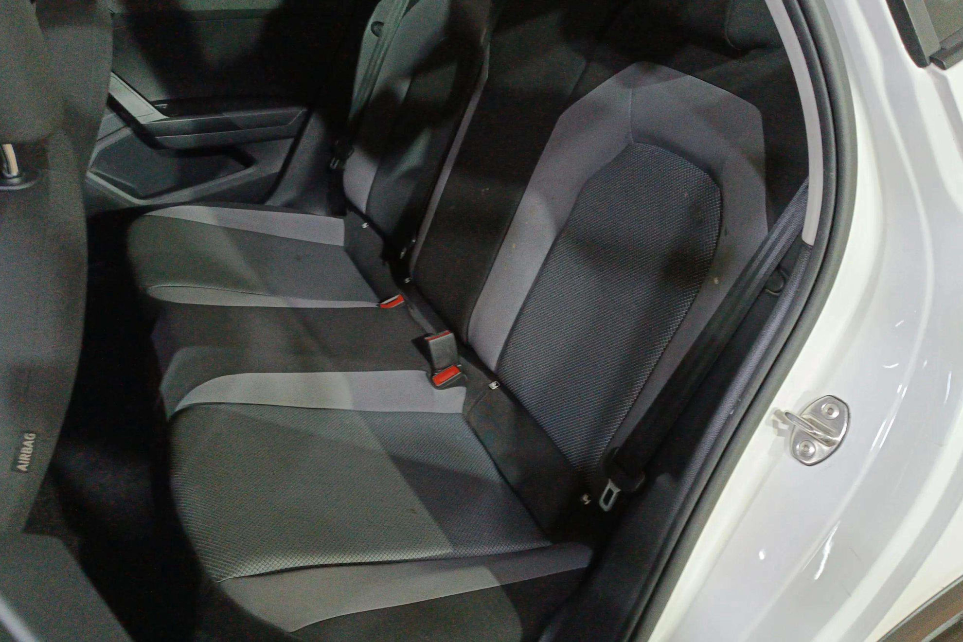 SEAT Arona 1.0 TSI Style Ecomotive - foto 12