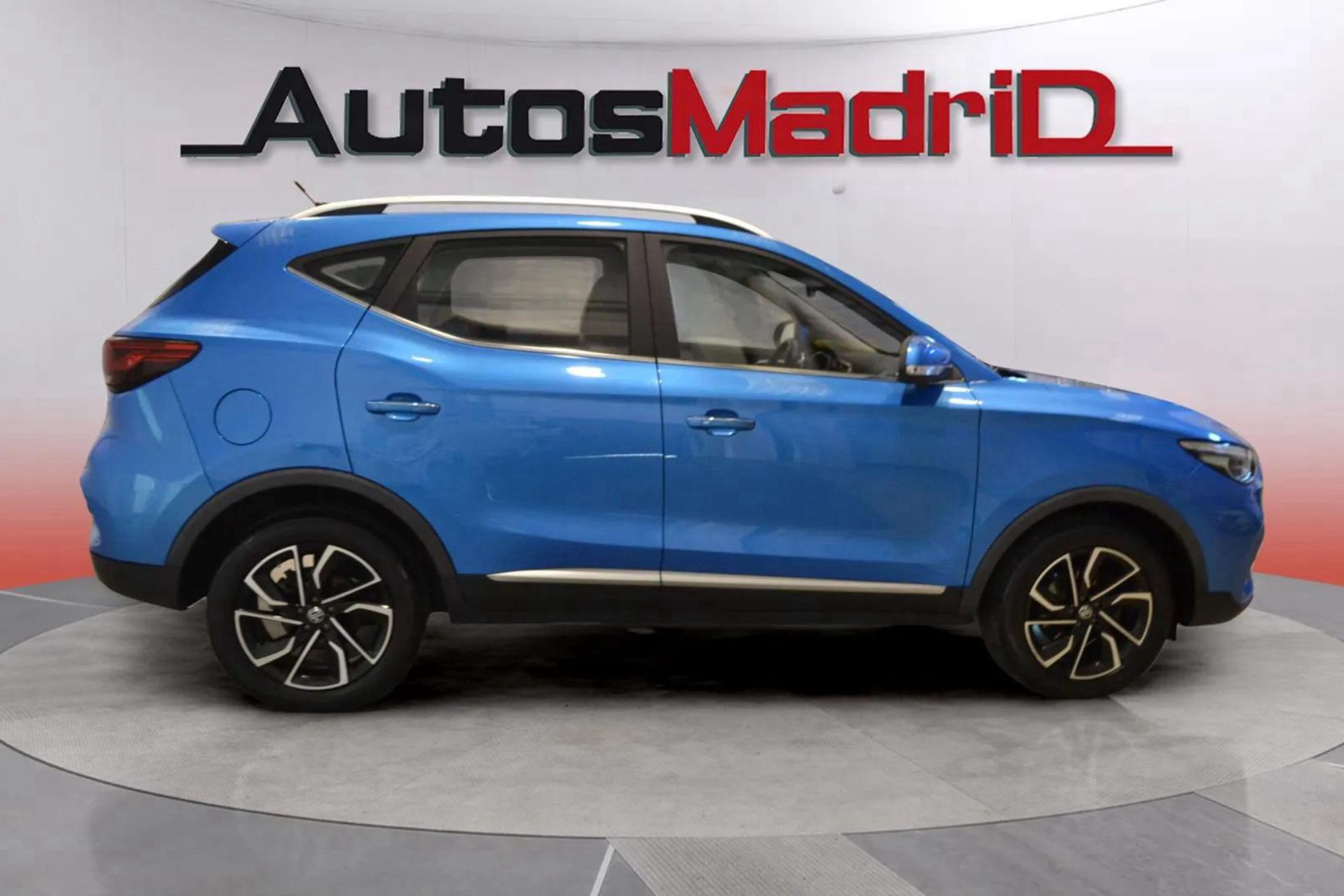 MG ZS 1.0T Luxury - foto 8