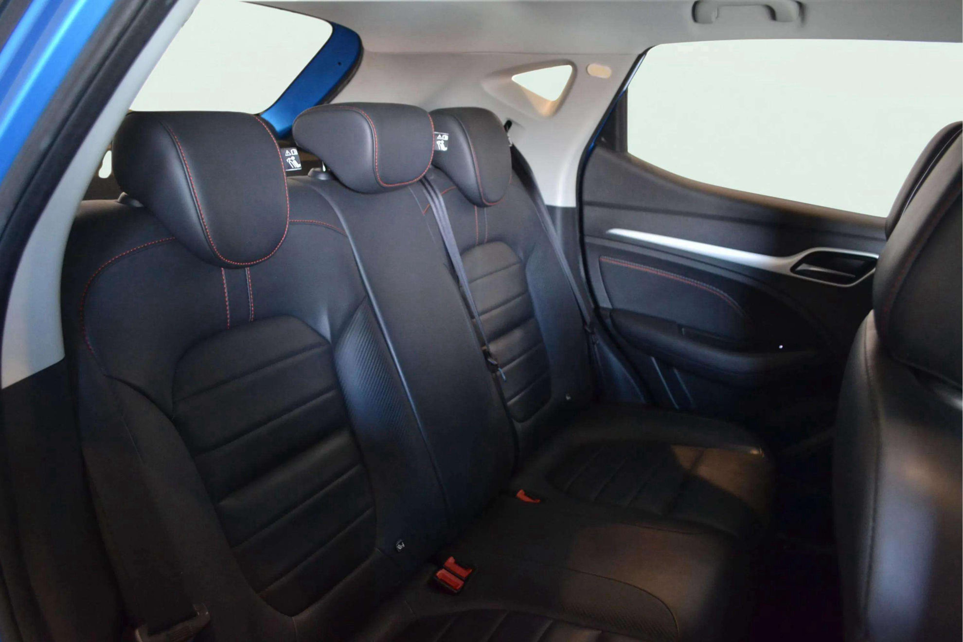 MG ZS 1.0T Luxury - foto 10