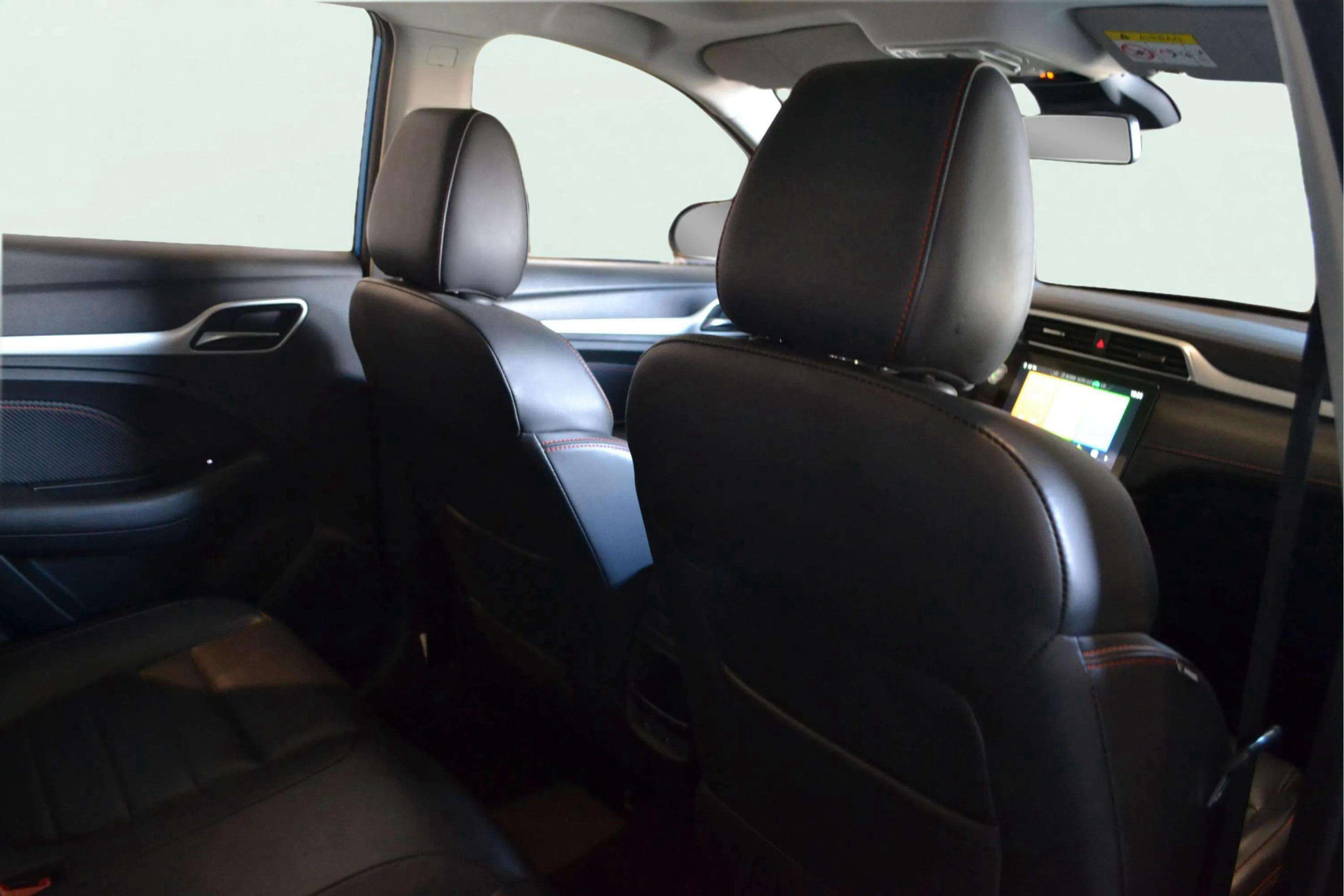 MG ZS 1.0T Luxury - foto 11