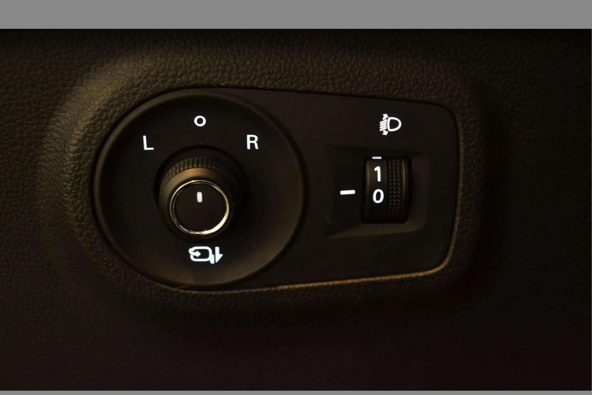 MG ZS 1.0T Luxury - foto 20