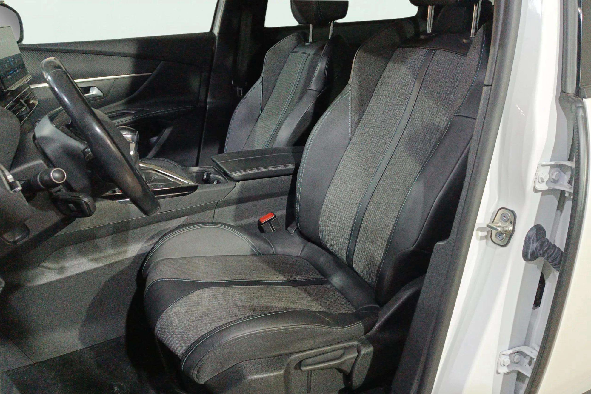 Peugeot 5008 1.5 BlueHDi Allure - foto 11