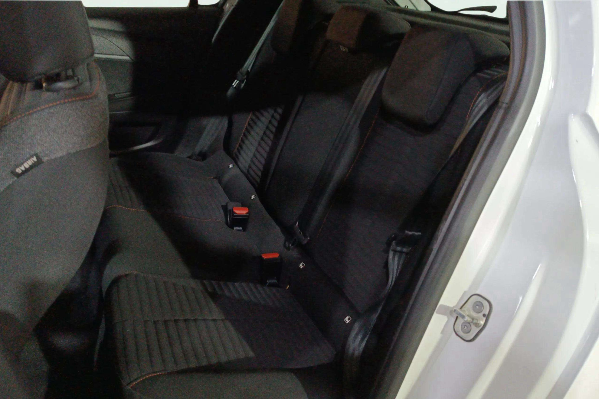Peugeot 208 PureTech Active Pack - foto 12
