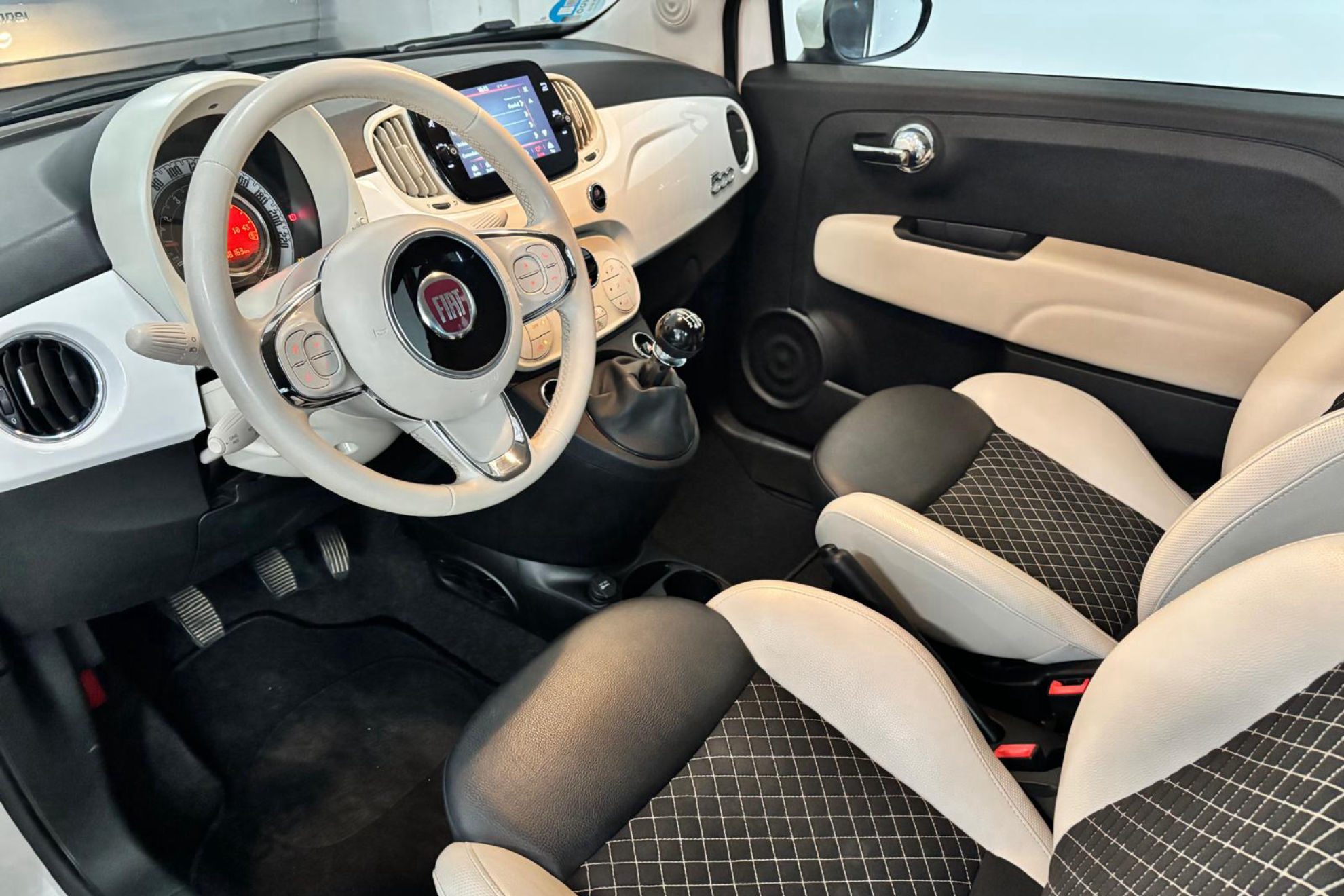 Fiat 500C Dolcevita 1.0 Hybrid - foto 14