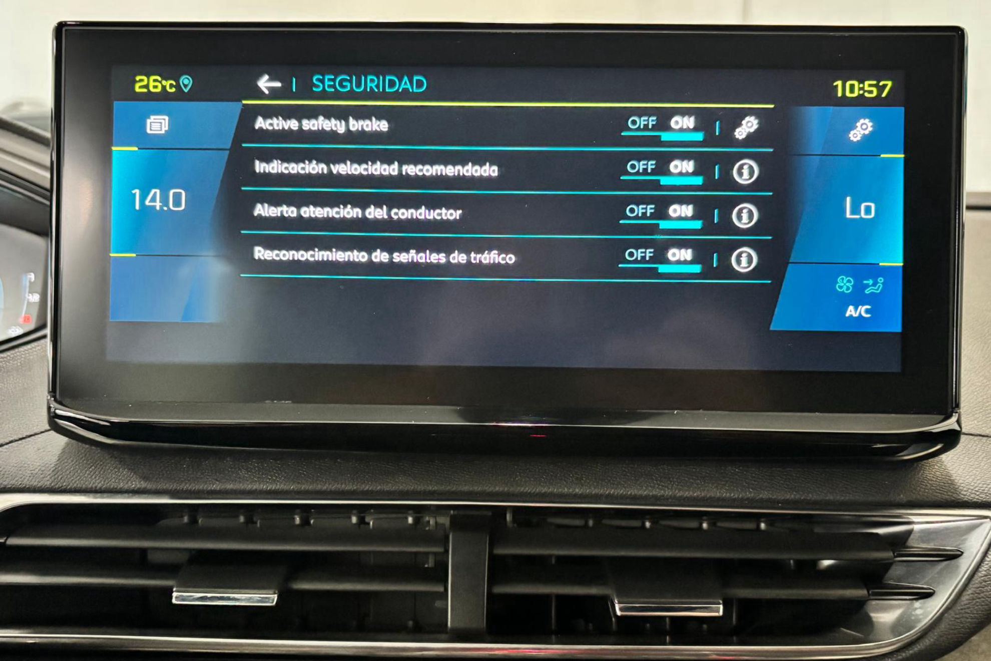 Peugeot 3008 225 e-EAT8 Allure Pack - foto 26