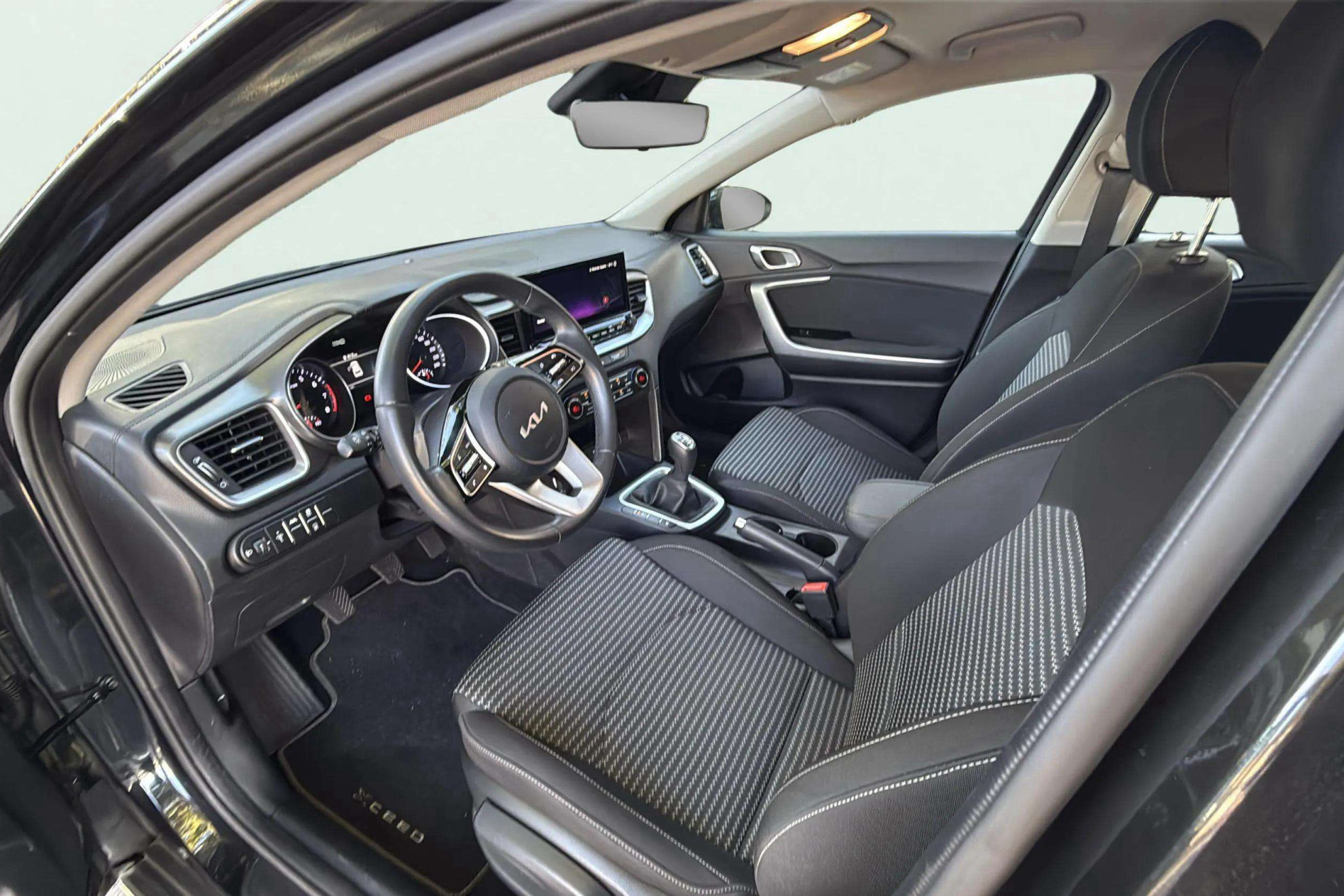 Kia XCeed 1.0 T-GDi Drive - foto 12