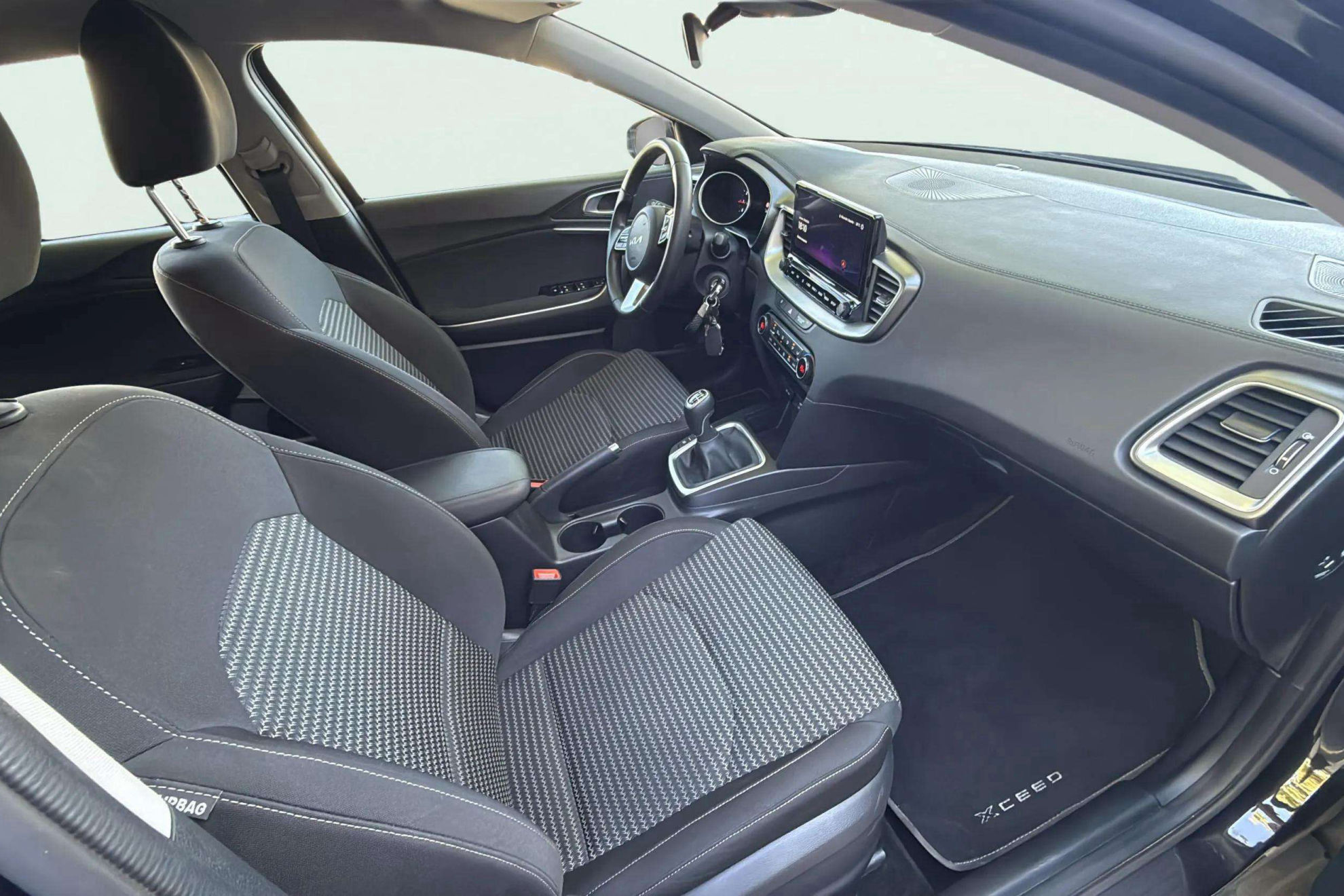 Kia XCeed 1.0 T-GDi Drive - foto 15