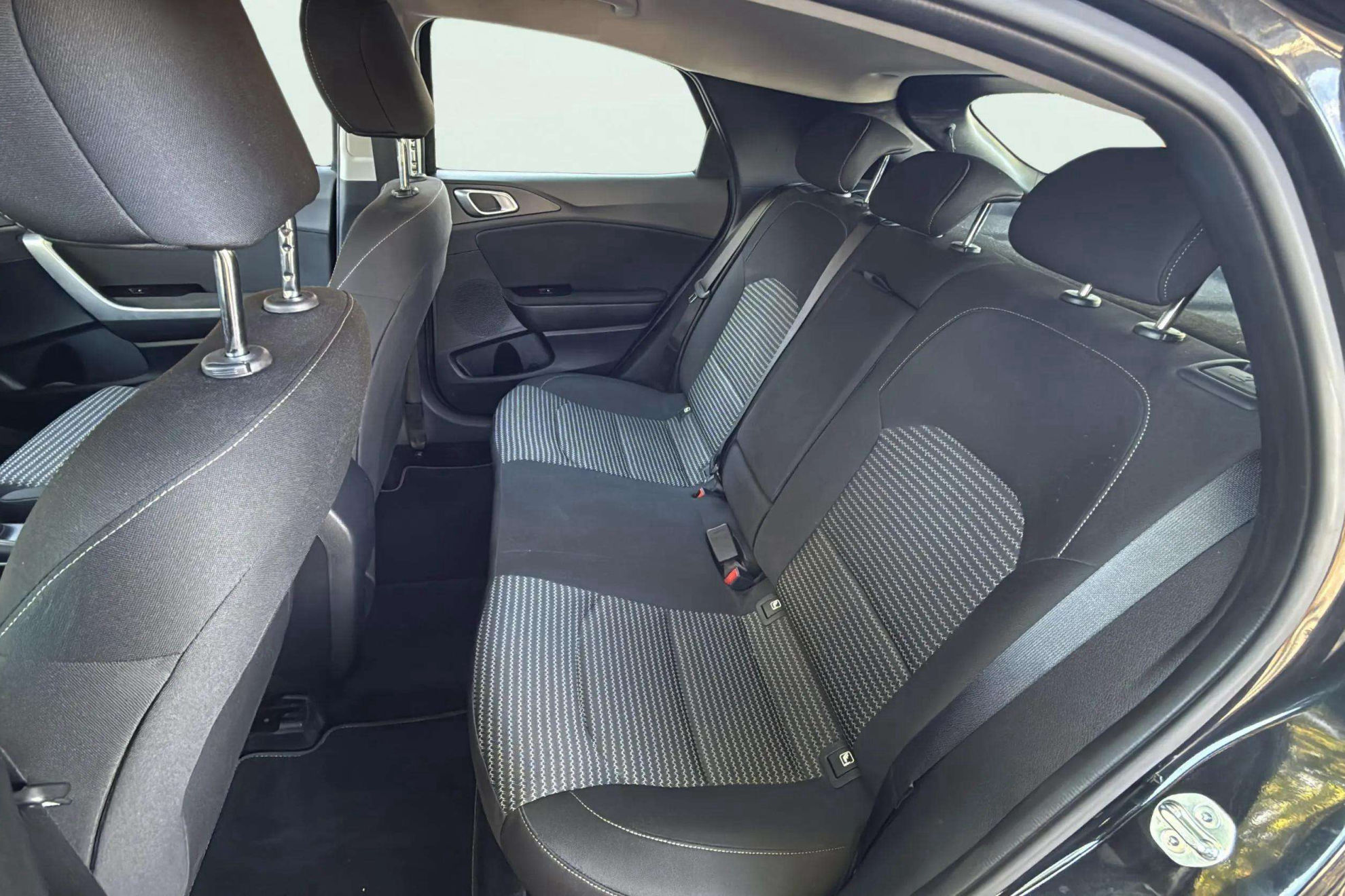 Kia XCeed 1.0 T-GDi Drive - foto 18