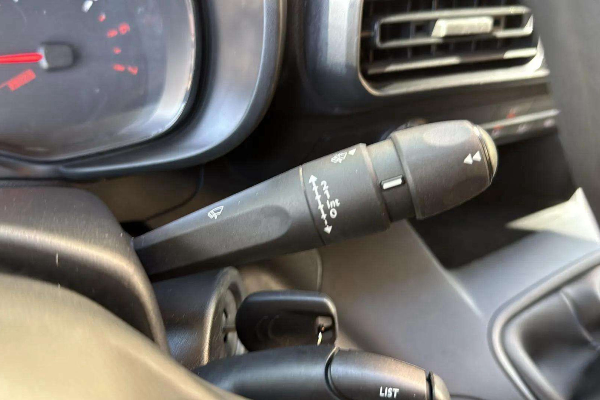 Citroën Berlingo Talla M BlueHDi 100 Club - foto 13