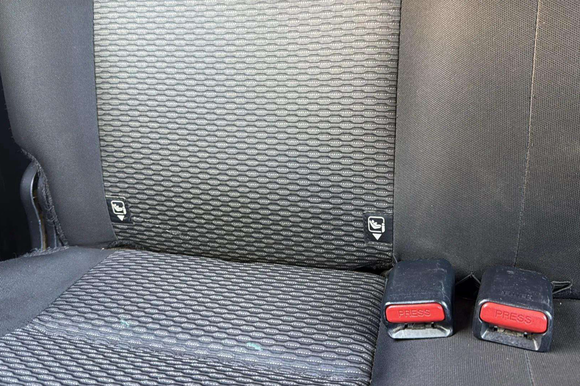 Toyota Hilux 2.4 D-4D Cabina Doble GX - foto 32