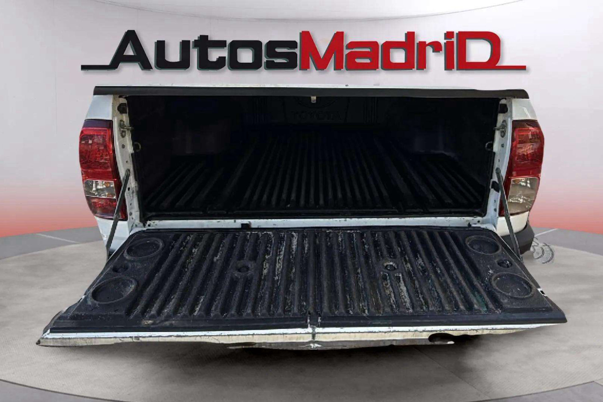 Toyota Hilux 2.4 D-4D Cabina Doble GX - foto 34