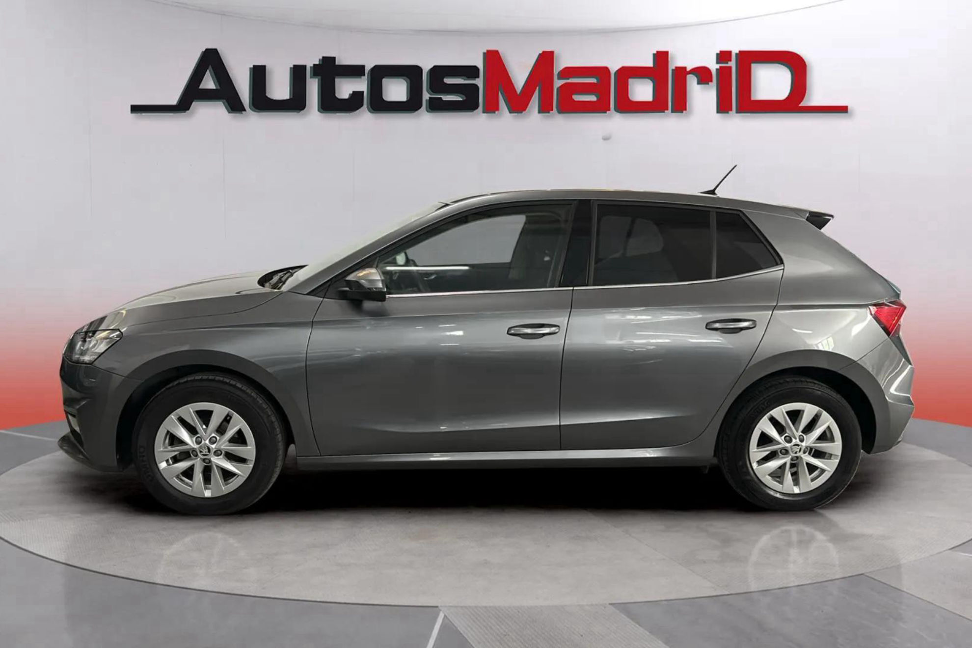 Škoda Fabia 1.0 MPI Selection - foto 4
