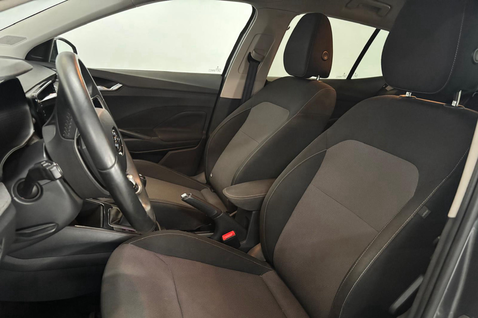Škoda Fabia 1.0 MPI Selection - foto 10