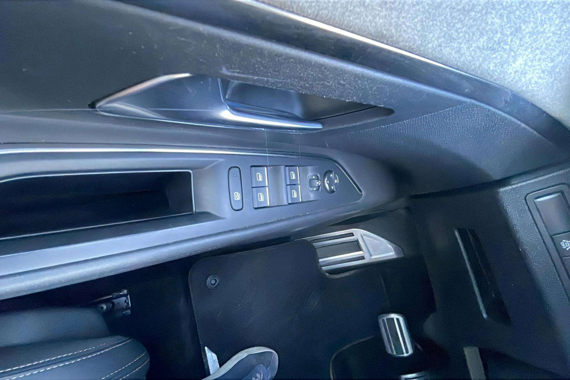 Peugeot 3008 1.5 BlueHDi GT EAT8 - foto 12