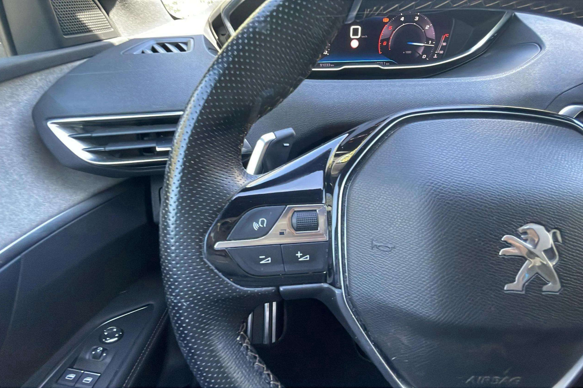 Peugeot 3008 1.5 BlueHDi GT EAT8 - foto 18
