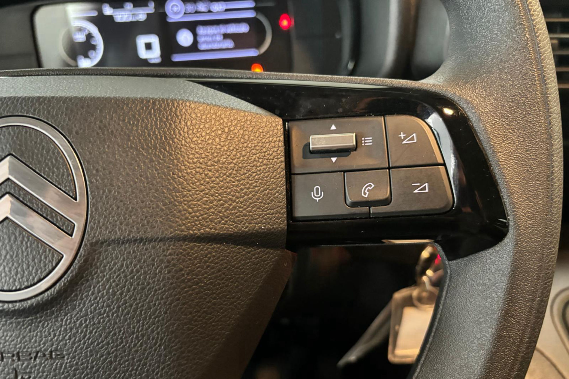 Citroën Berlingo Talla M BlueHDi 100 Plus - foto 18