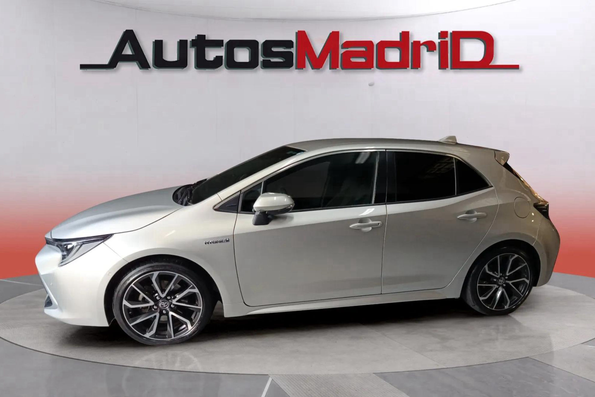 Toyota Corolla 2.0 180H Advance E-CVT - foto 4