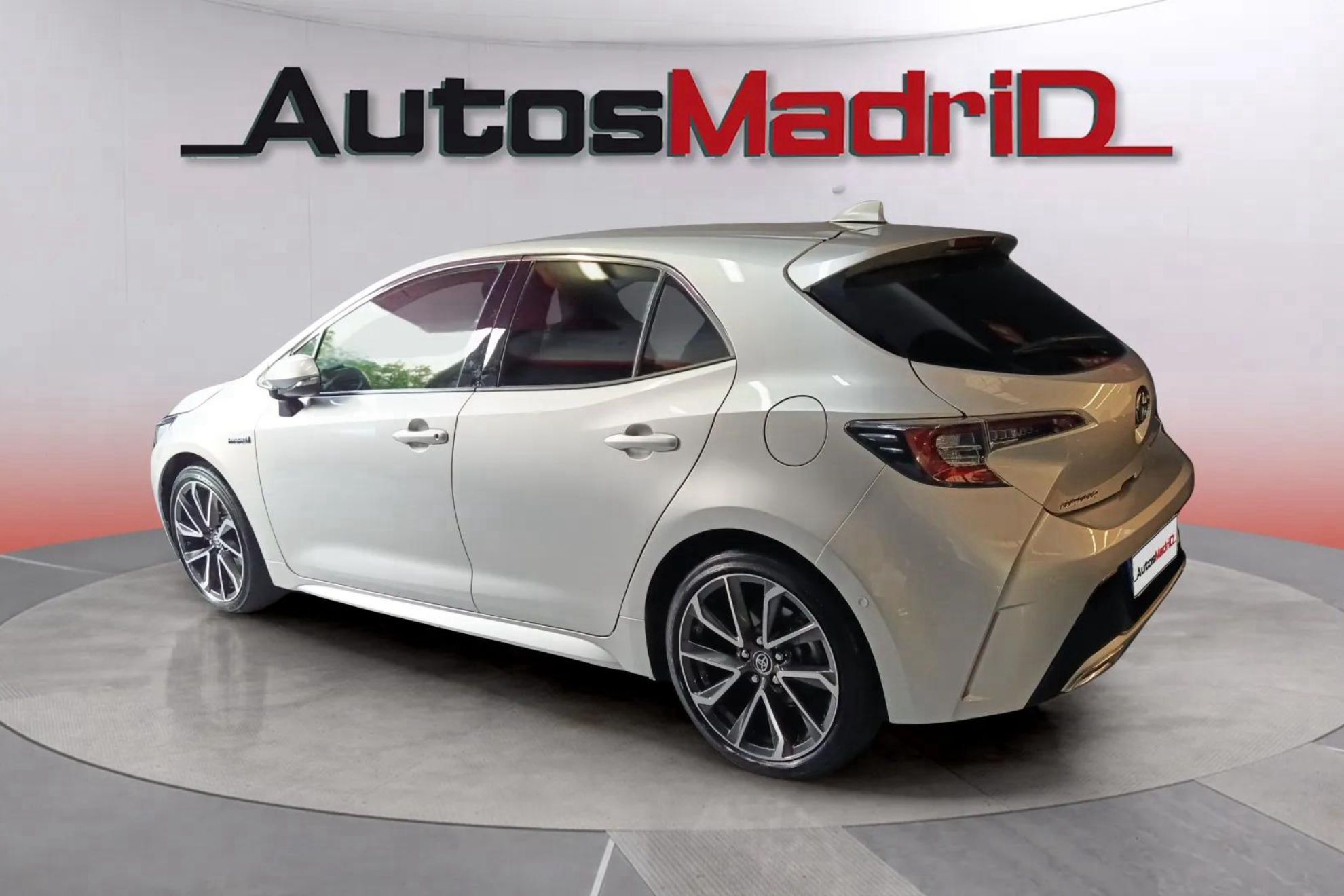 Toyota Corolla 2.0 180H Advance E-CVT - foto 5