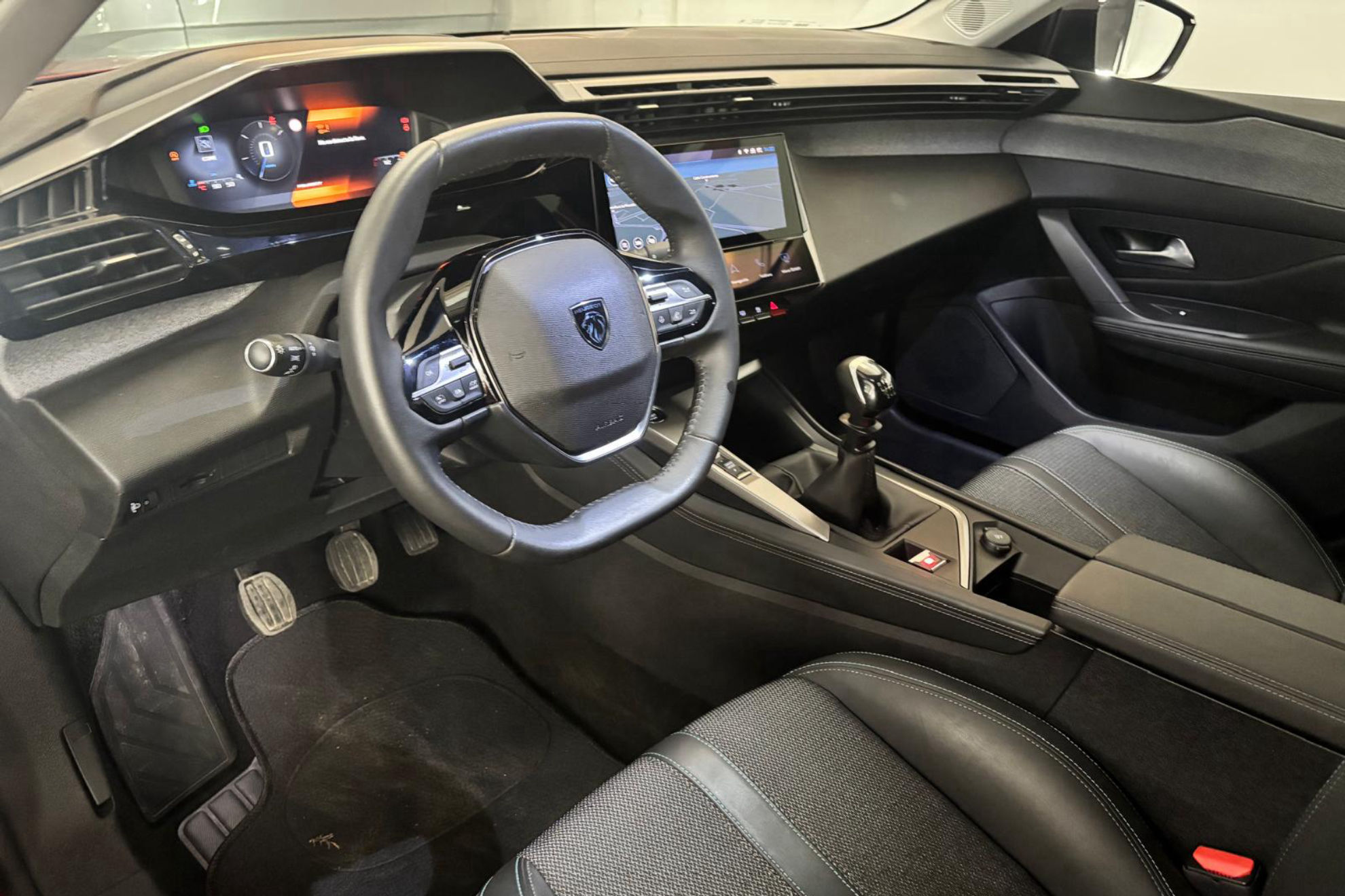Peugeot 308 Allure PureTech 130 - foto 15