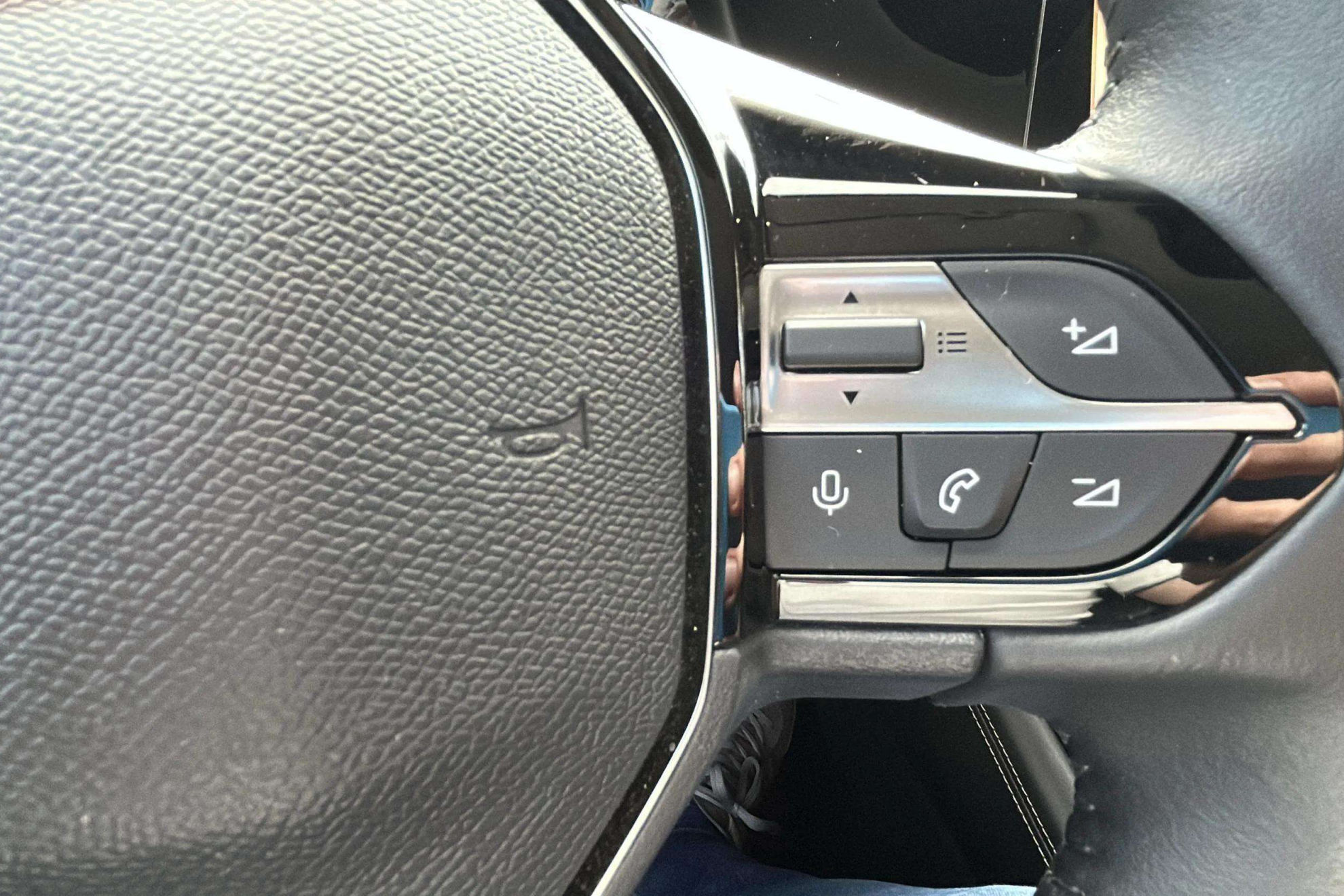 Peugeot 308 Allure PureTech 130 - foto 18