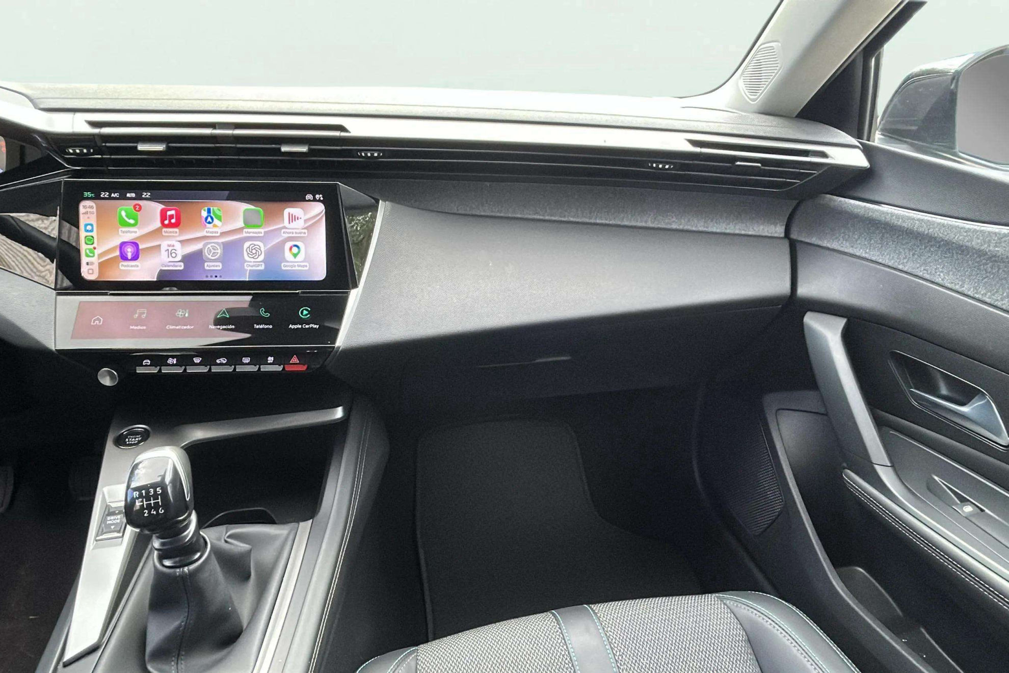 Peugeot 308 Allure PureTech 130 - foto 22