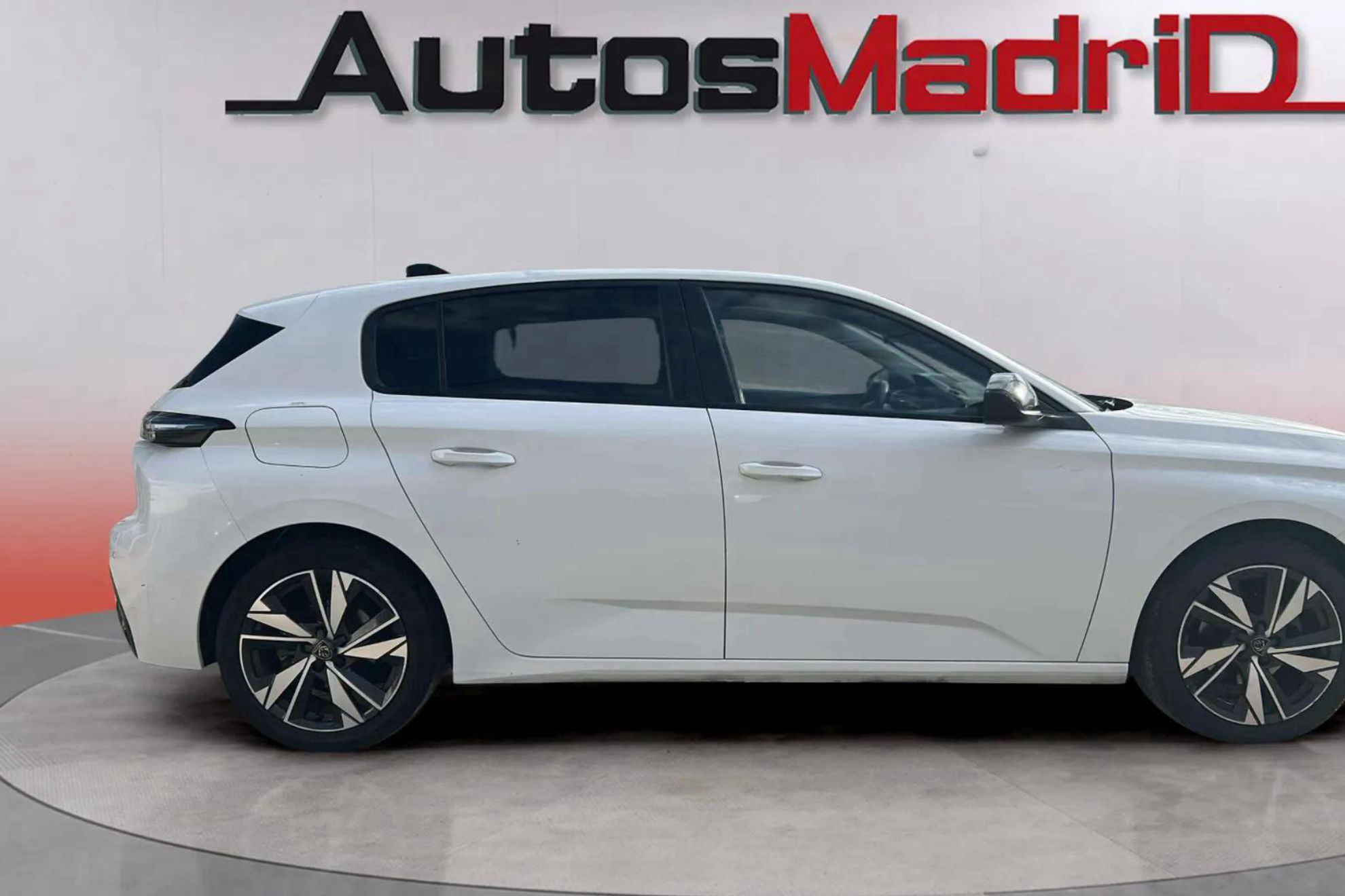 Peugeot 308 Allure PureTech 130 - foto 8