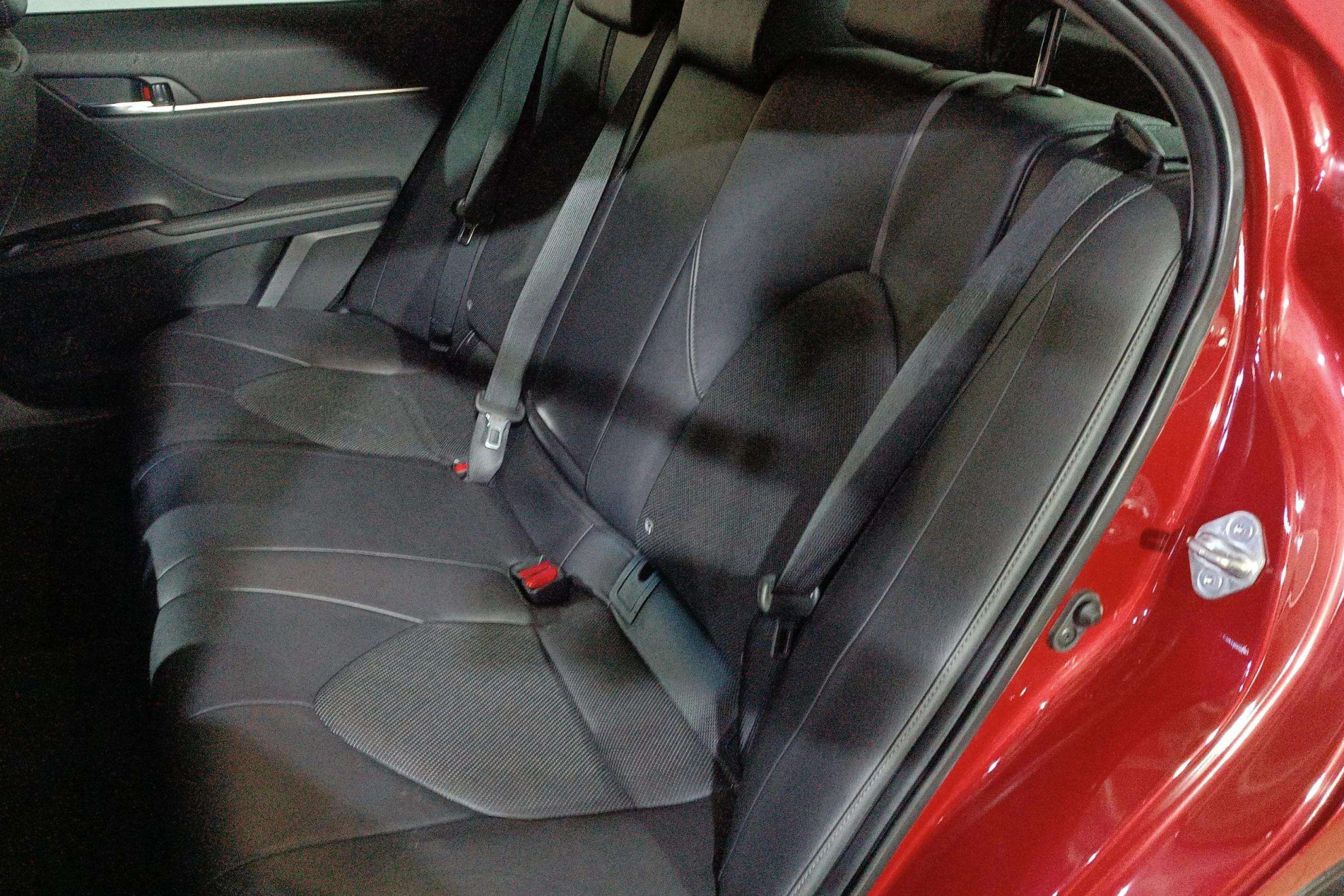 Toyota Camry 2.5 220H Luxury - foto 12