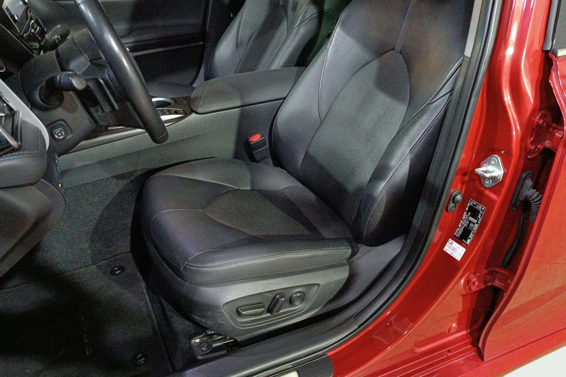 Toyota Camry 2.5 220H Luxury - foto 11