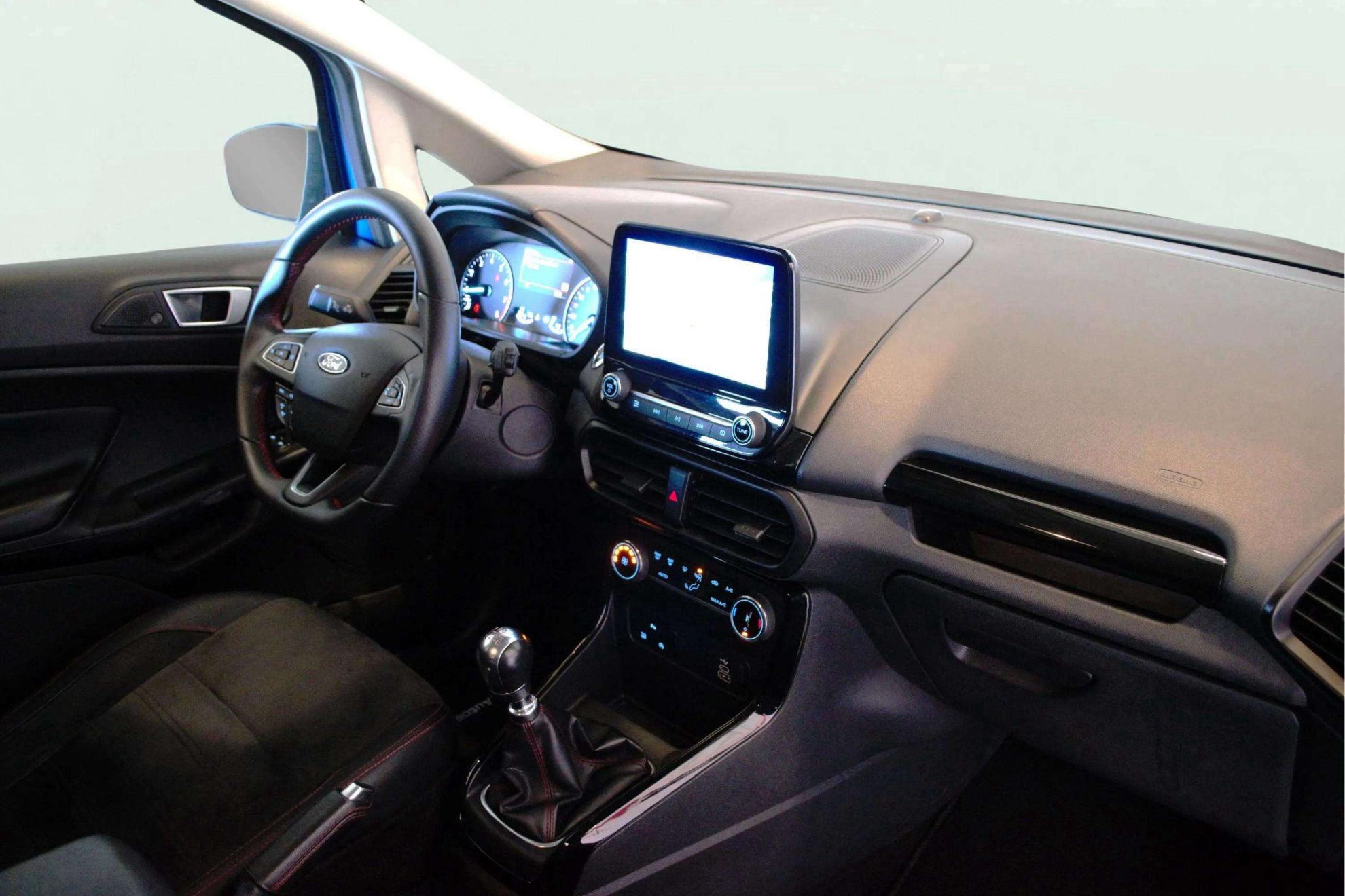 Ford EcoSport 1.0T EcoBoost ST Line - foto 8