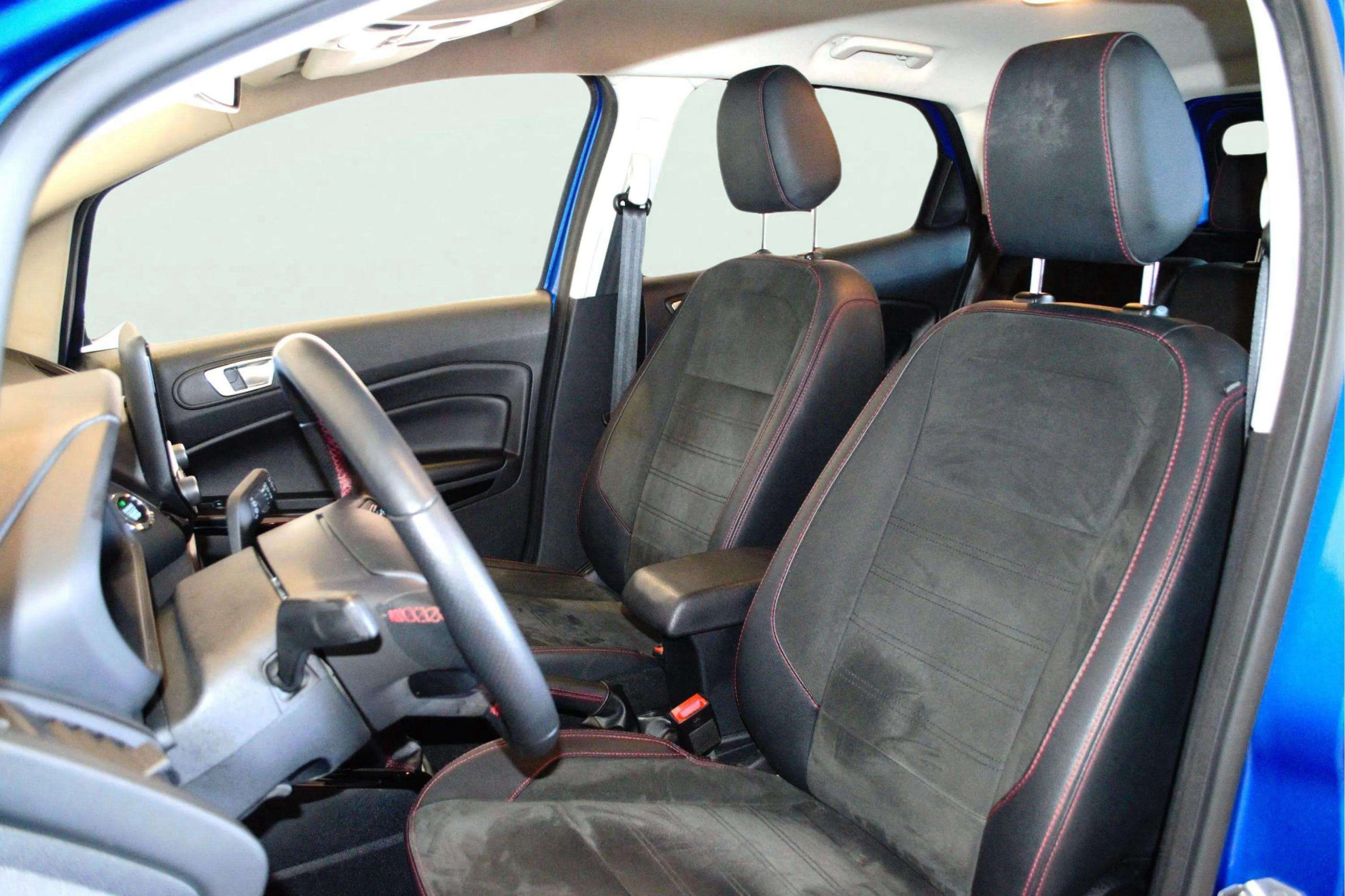 Ford EcoSport 1.0T EcoBoost ST Line - foto 15