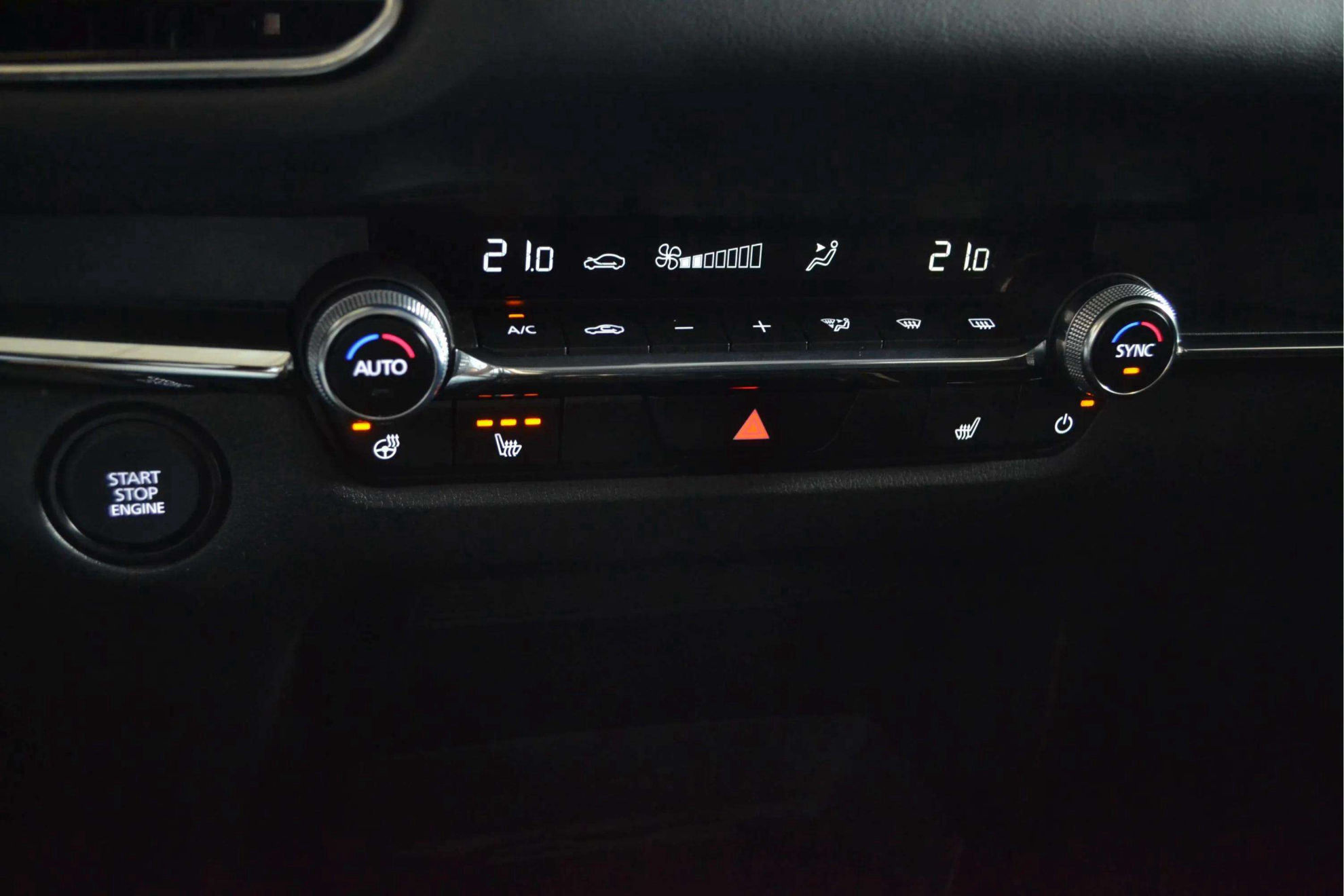 Mazda CX-30 2.5L e-Skyactiv G MHEV - foto 28