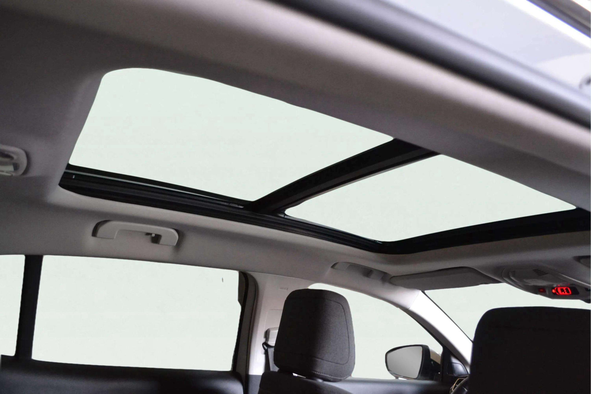 Citroën C5 Aircross 225 e-EAT8 Shine - foto 13