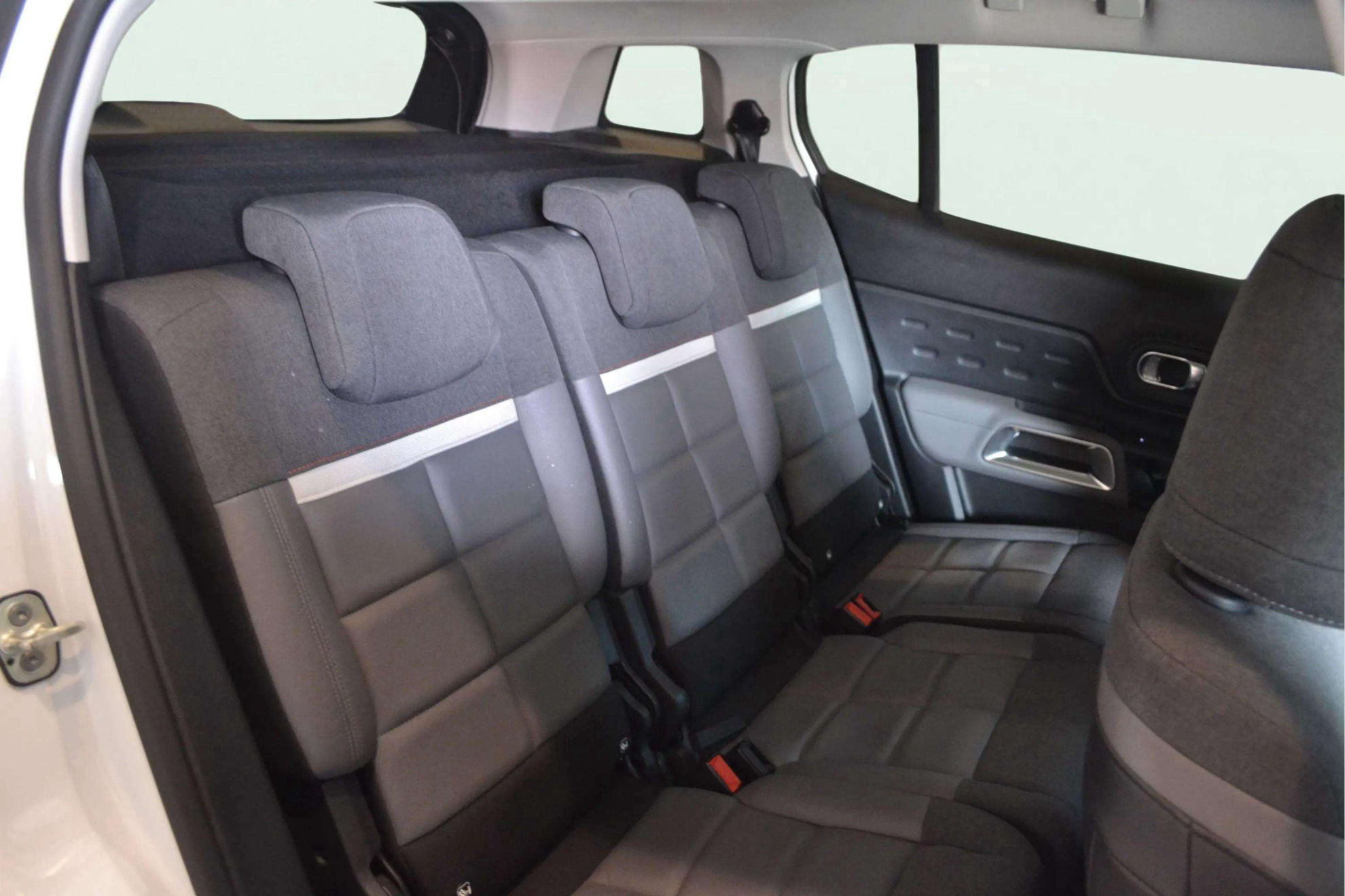 Citroën C5 Aircross 225 e-EAT8 Shine - foto 11
